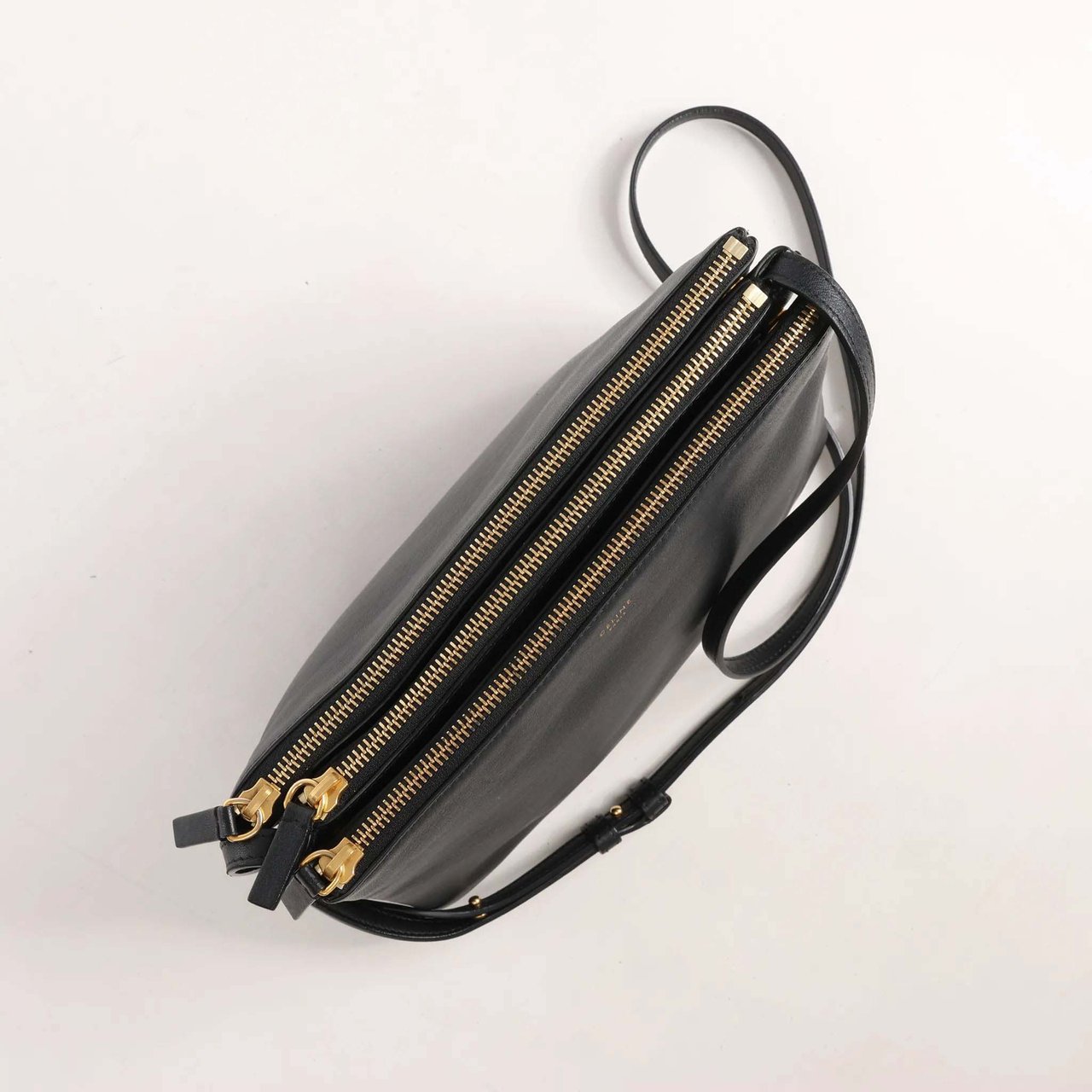 Celine Celine Trio Large Leather Crossbody bag in Black Zwart