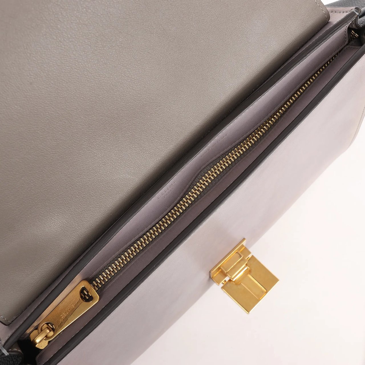 Celine CELINE Trapeze Leather 2Way Handbag in Navy Blue x Taupe x Black Blauw