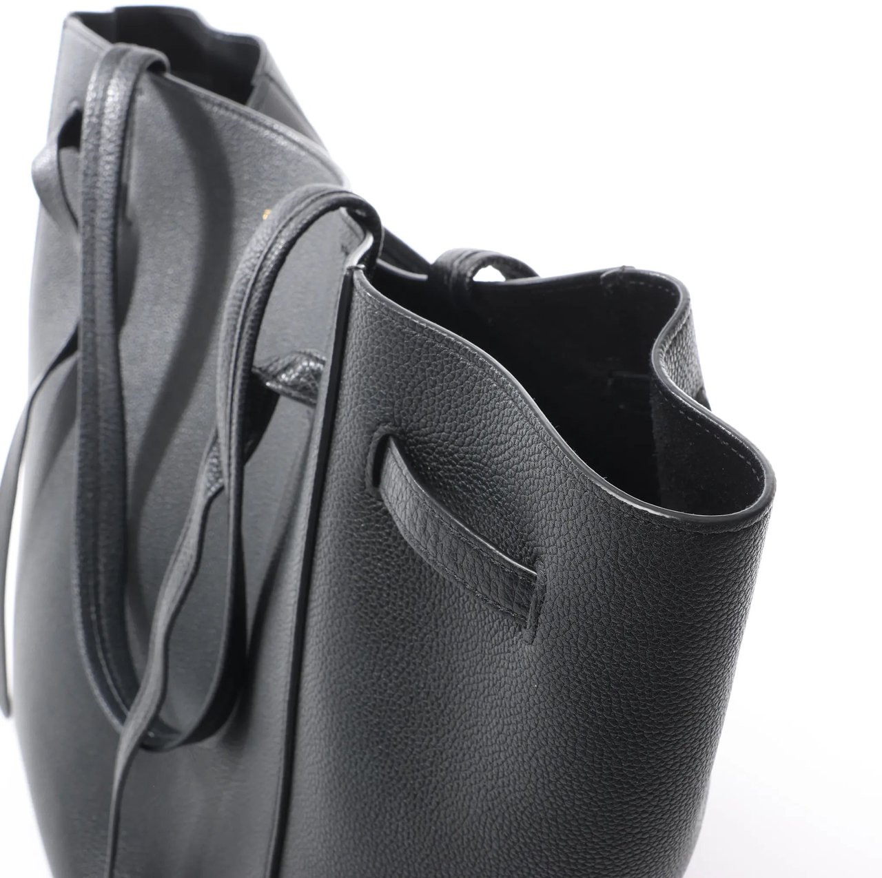 Celine Celine Cabas Phantom Small Leather Shoulder Bag in Black Zwart