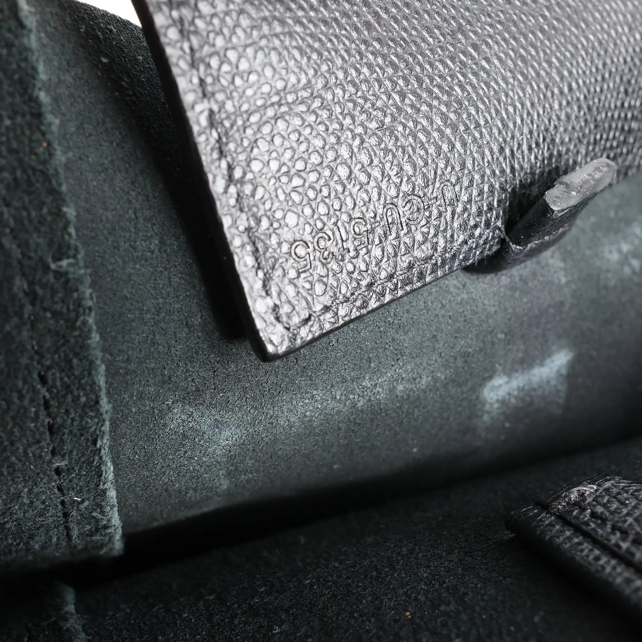 Celine CELINE Cabas Vertical Small Leather 2Way Handbag in Black Zwart