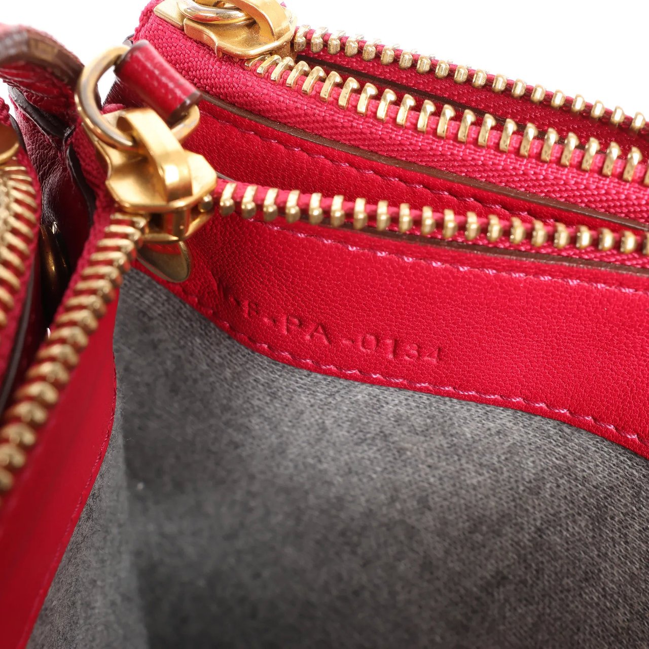 Celine Celine Trio Large Leather Crossbody bag in Pink Roze