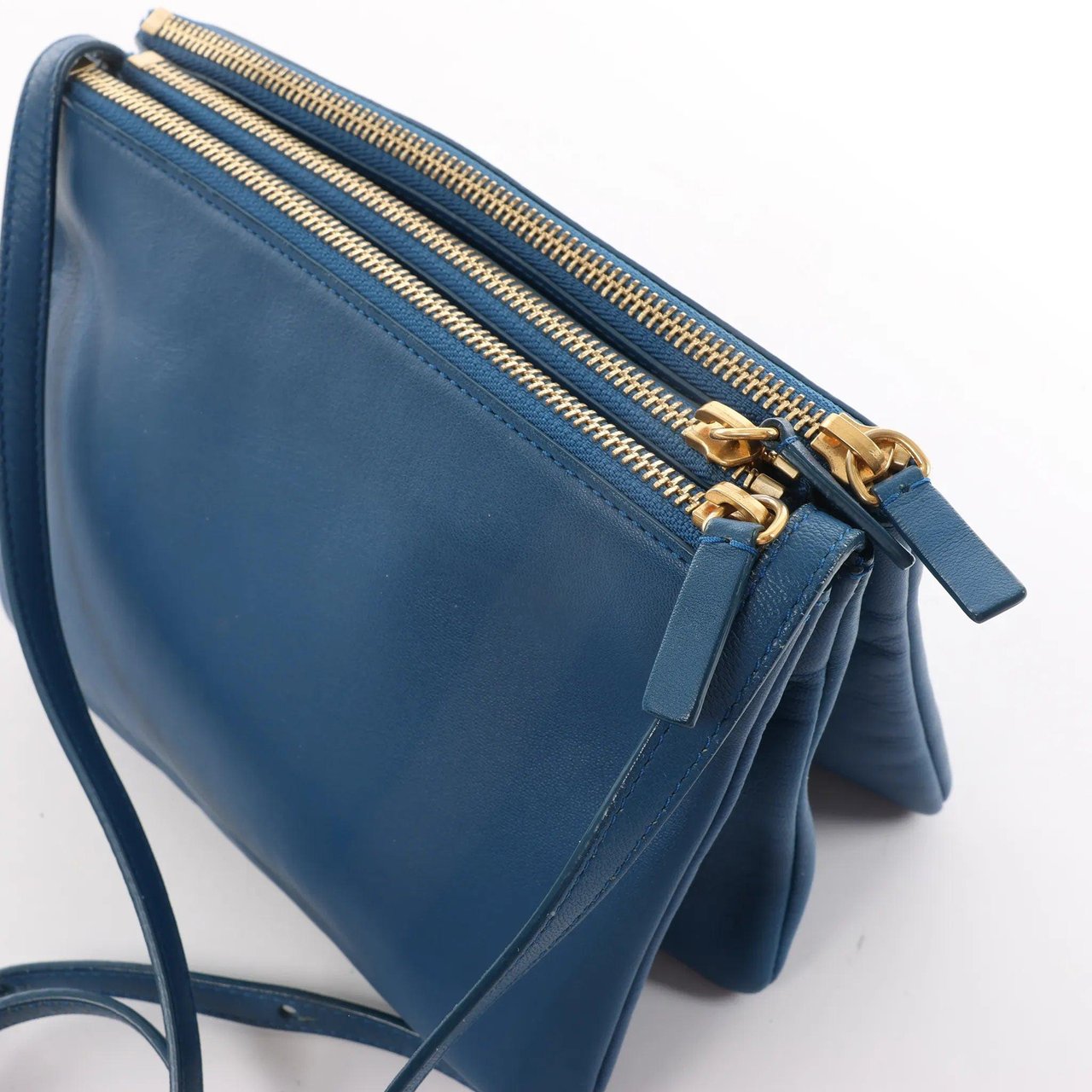 Celine Celine Trio Small Leather Crossbody bag in Blue Blauw