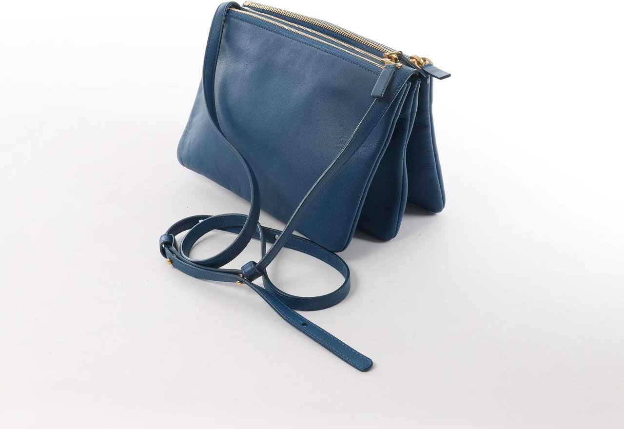 Celine Celine Trio Small Leather Crossbody bag in Blue Blauw