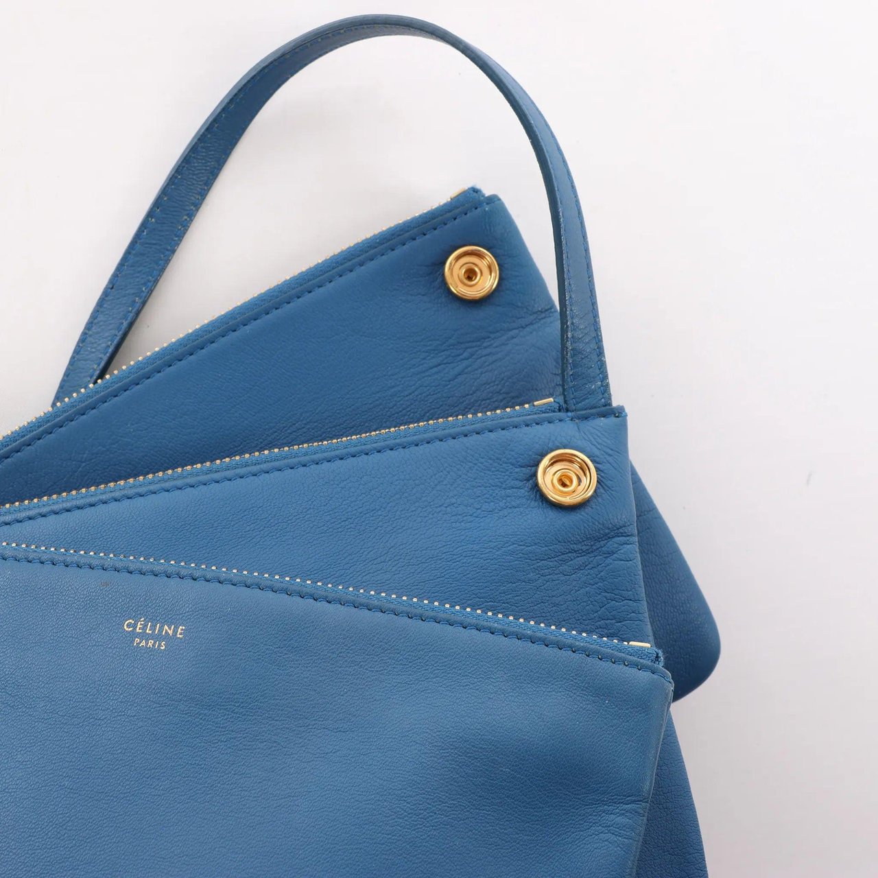 Celine Celine Trio Small Leather Crossbody bag in Blue Blauw