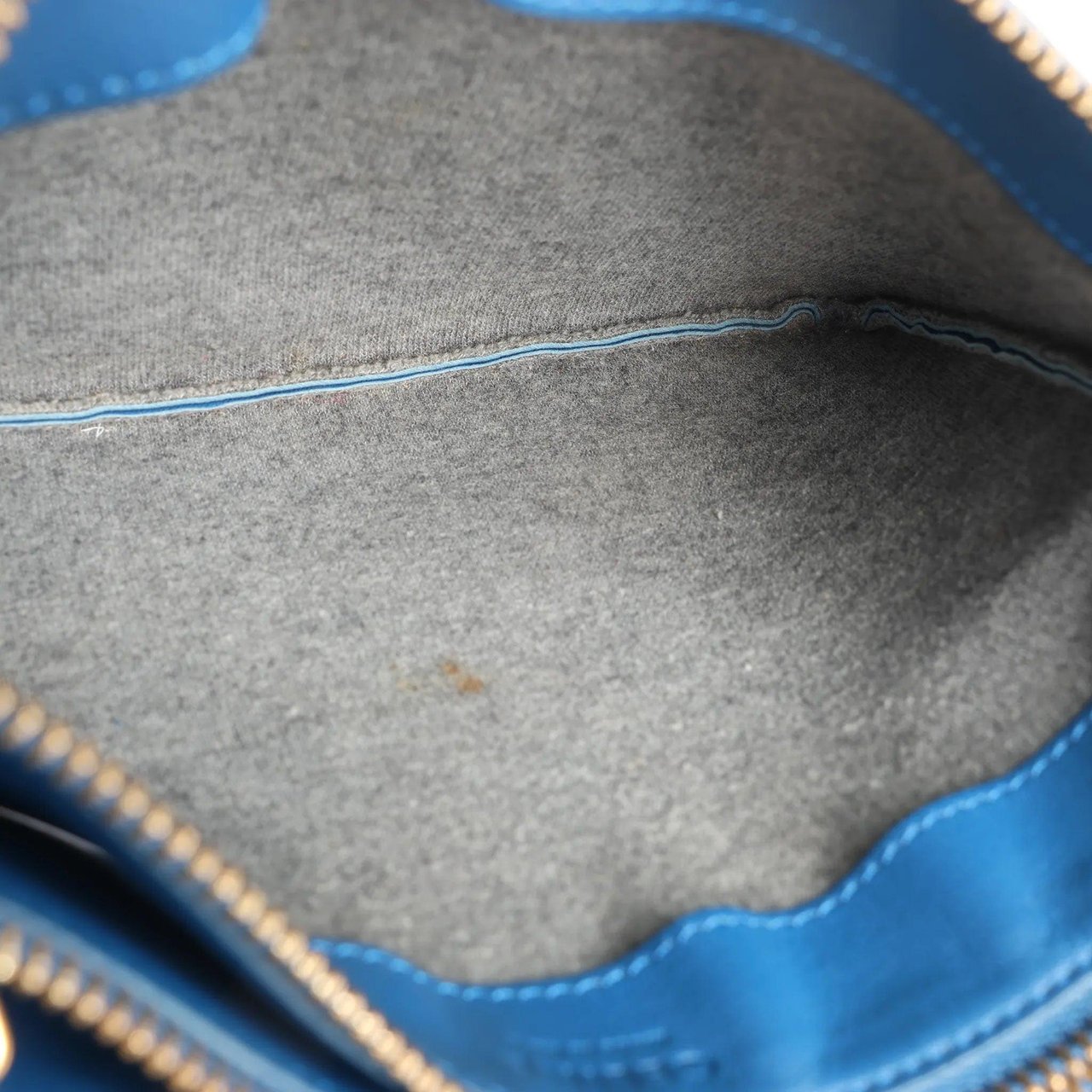 Celine Celine Trio Small Leather Crossbody bag in Blue Blauw