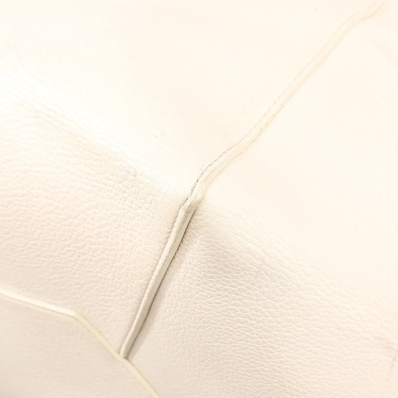 Celine Celine Cabas Phantom Medium Leather Shoulder Bag in White Wit