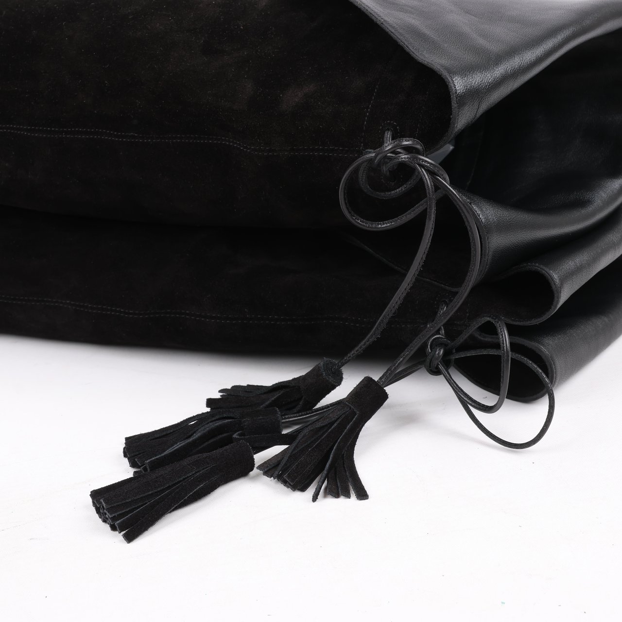 Celine Celine Chat Botté Over-The-Knee Flat Boot in Suede Calfskin in Size 38 RM0220 Zwart