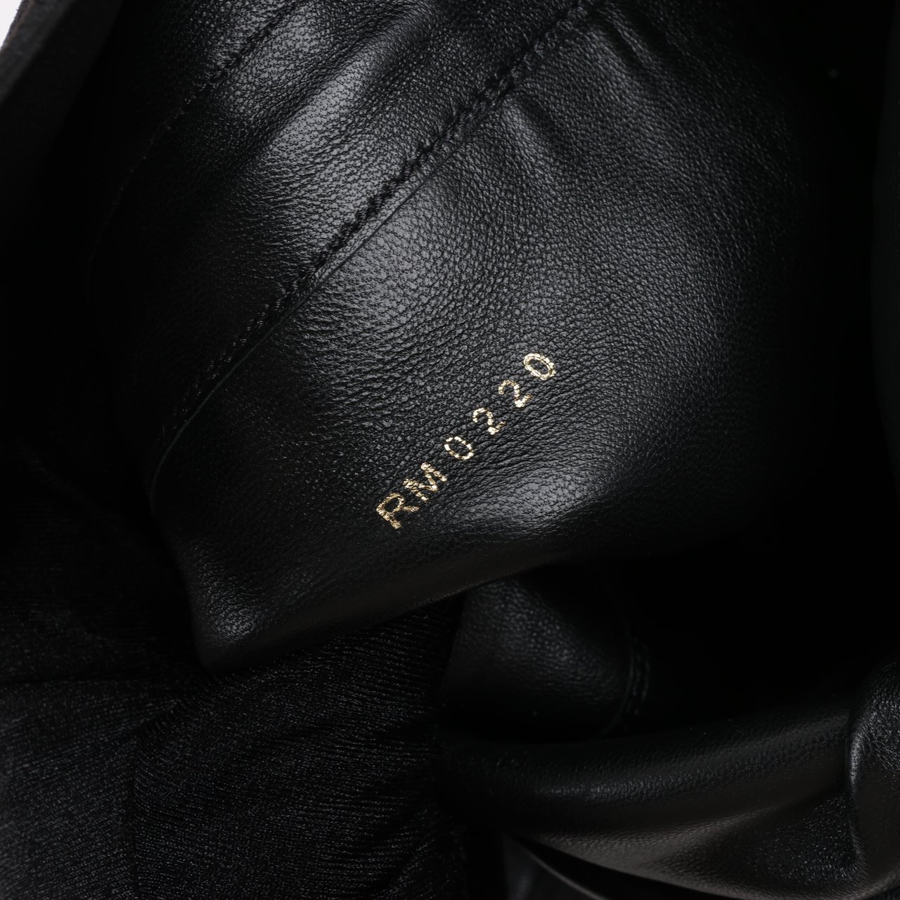 Celine Celine Chat Botté Over-The-Knee Flat Boot in Suede Calfskin in Size 38 RM0220 Zwart