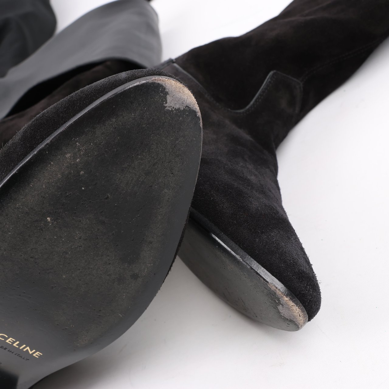 Celine Celine Chat Botté Over-The-Knee Flat Boot in Suede Calfskin in Size 38 RM0220 Zwart