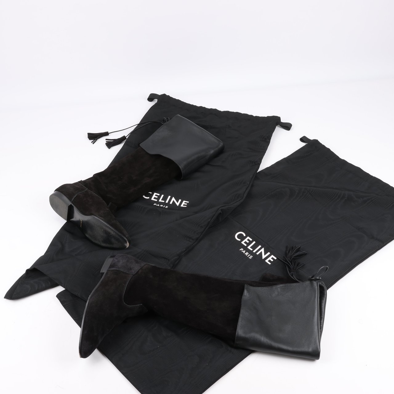 Celine Celine Chat Botté Over-The-Knee Flat Boot in Suede Calfskin in Size 38 RM0220 Zwart