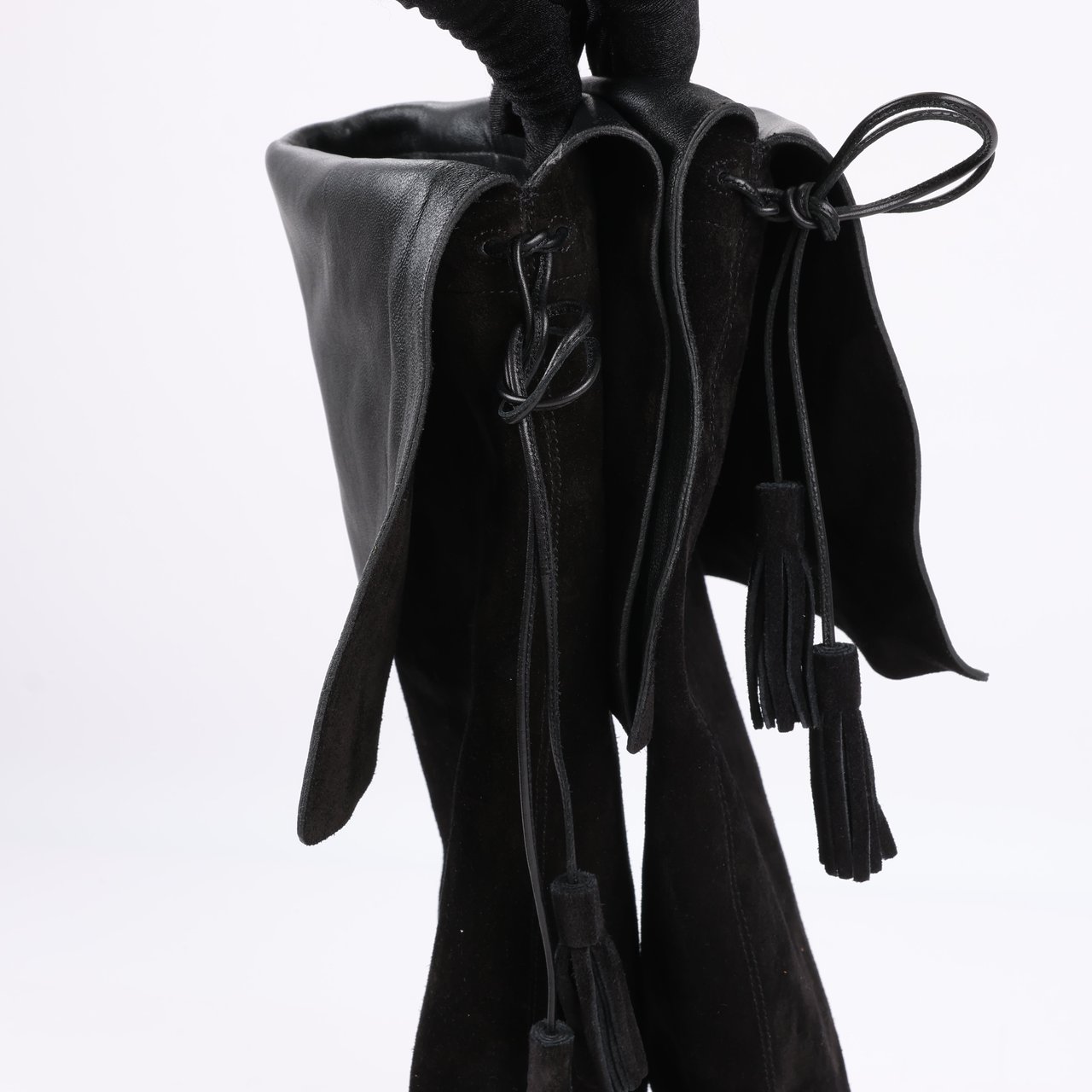 Celine Celine Chat Botté Over-The-Knee Flat Boot in Suede Calfskin in Size 38 RM0220 Zwart