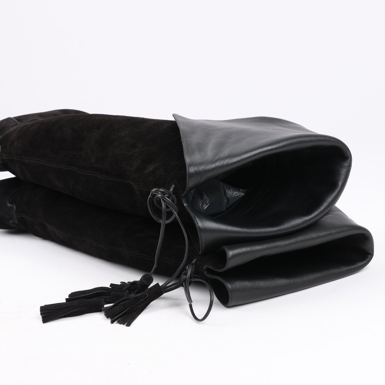 Celine Celine Chat Botté Over-The-Knee Flat Boot in Suede Calfskin in Size 38 RM0220 Zwart