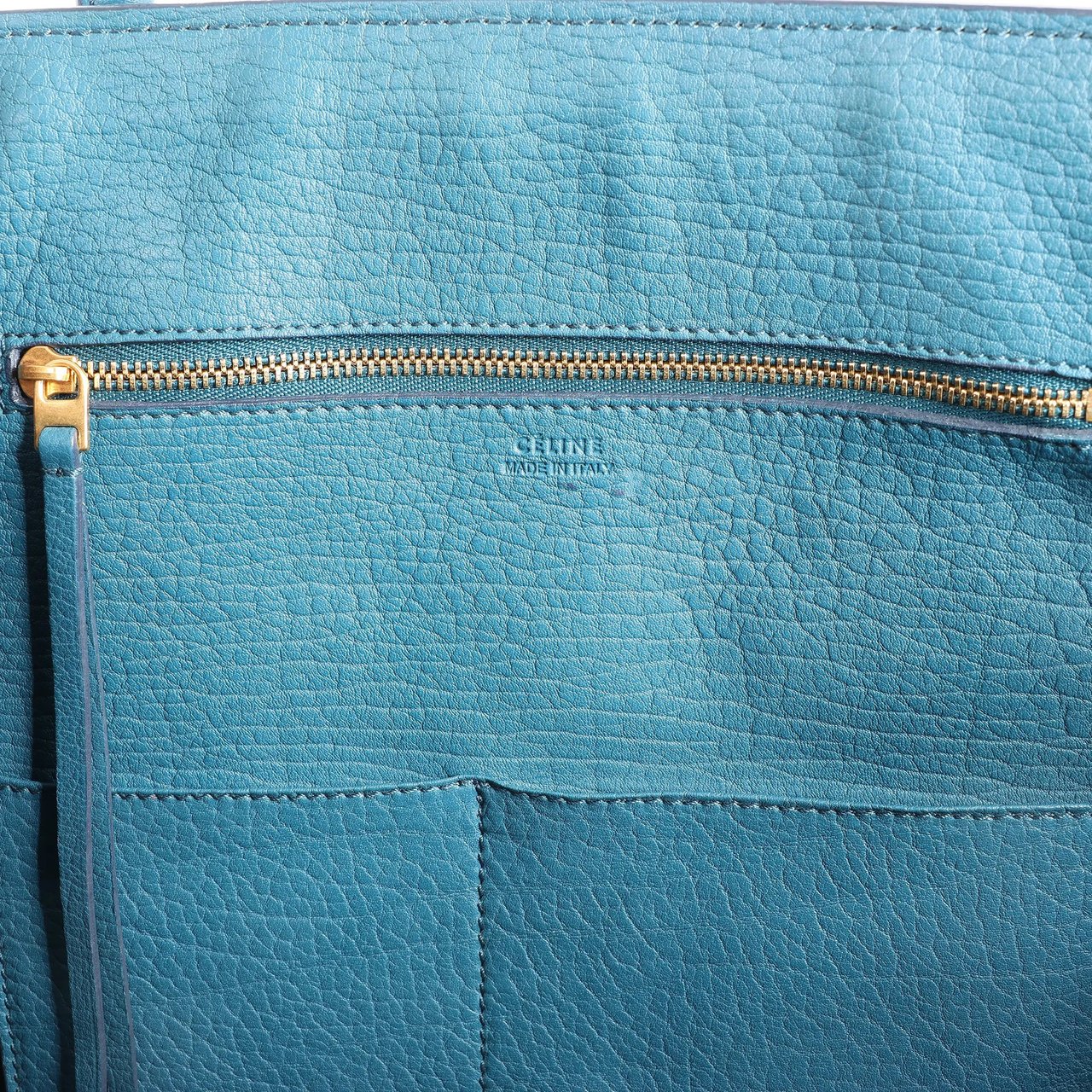 Celine Celine Tie Knot Leather Handbag in Blue Blauw
