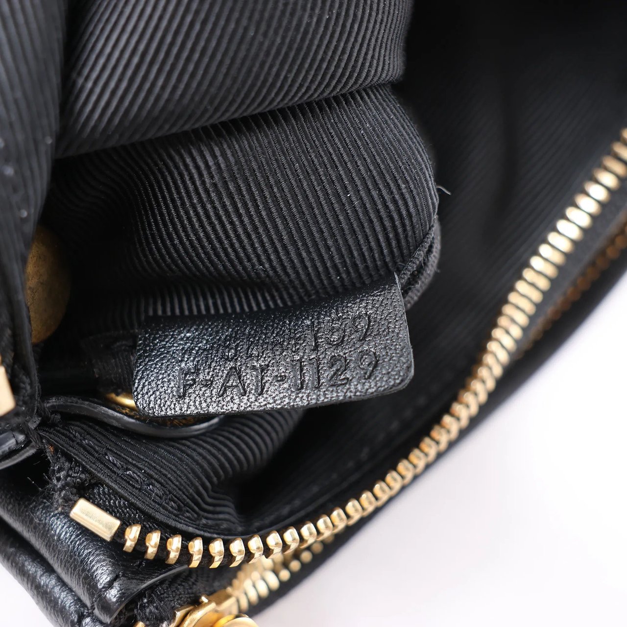 Celine Trio Small Leather Crossbody bag in Black Zwart