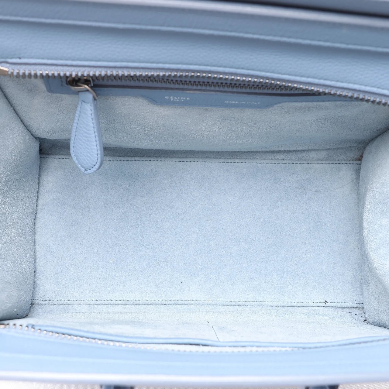 Celine Luggage Micro Leather Handbag in Blue Blauw