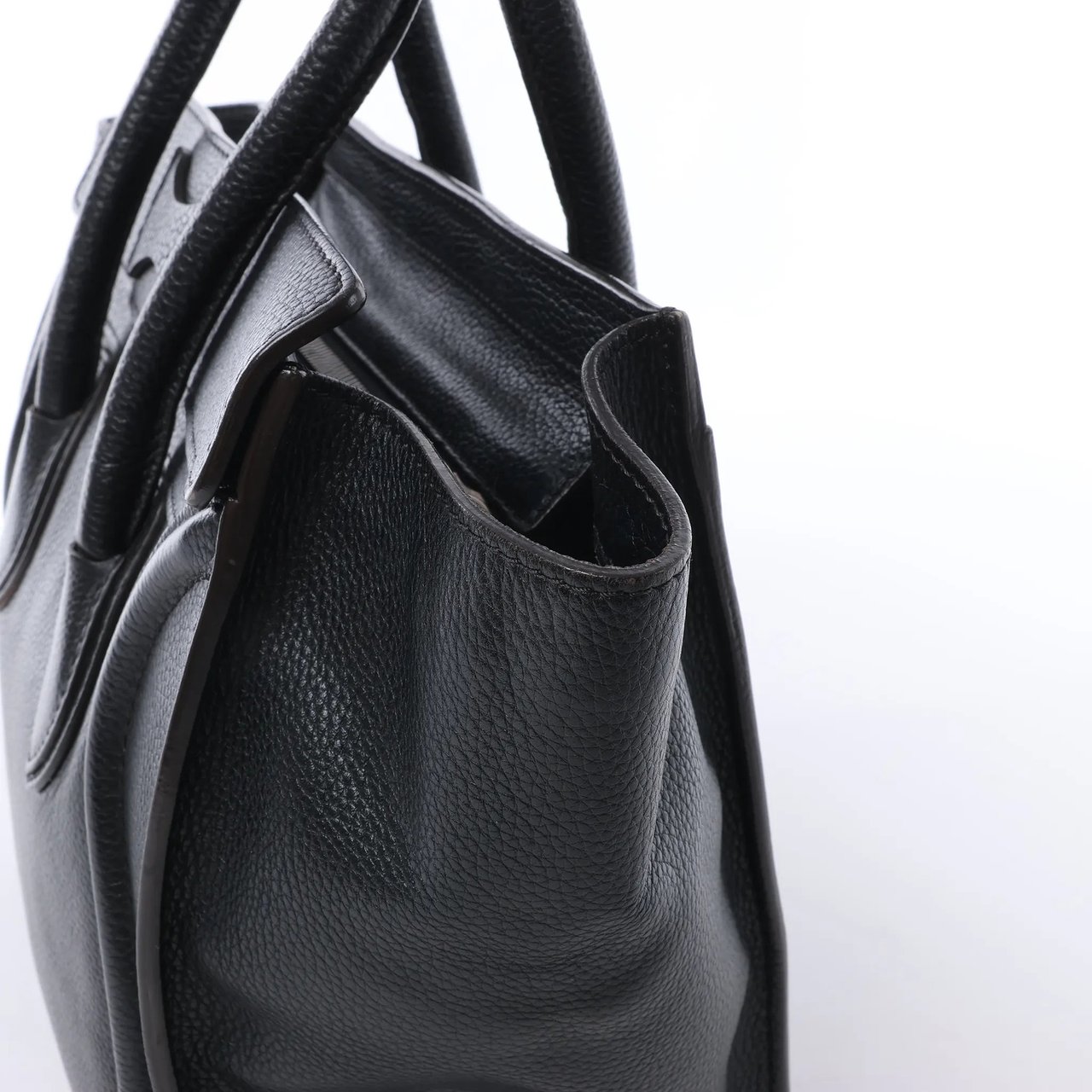 CELINE Luggage Micro Leather Handbag in Black Zwart