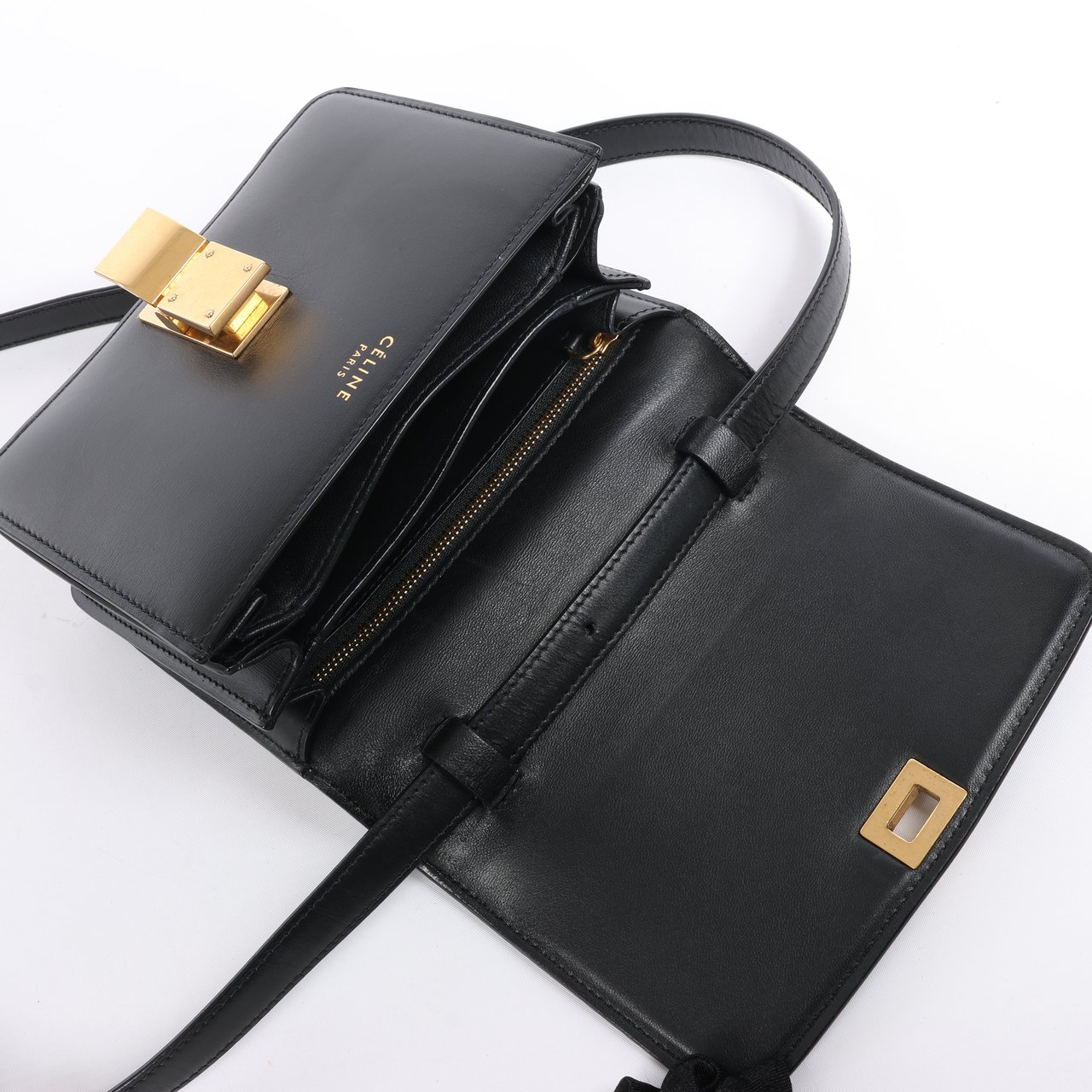 CELINE Classic Box Small Leather Crossbody Bag in Black Zwart