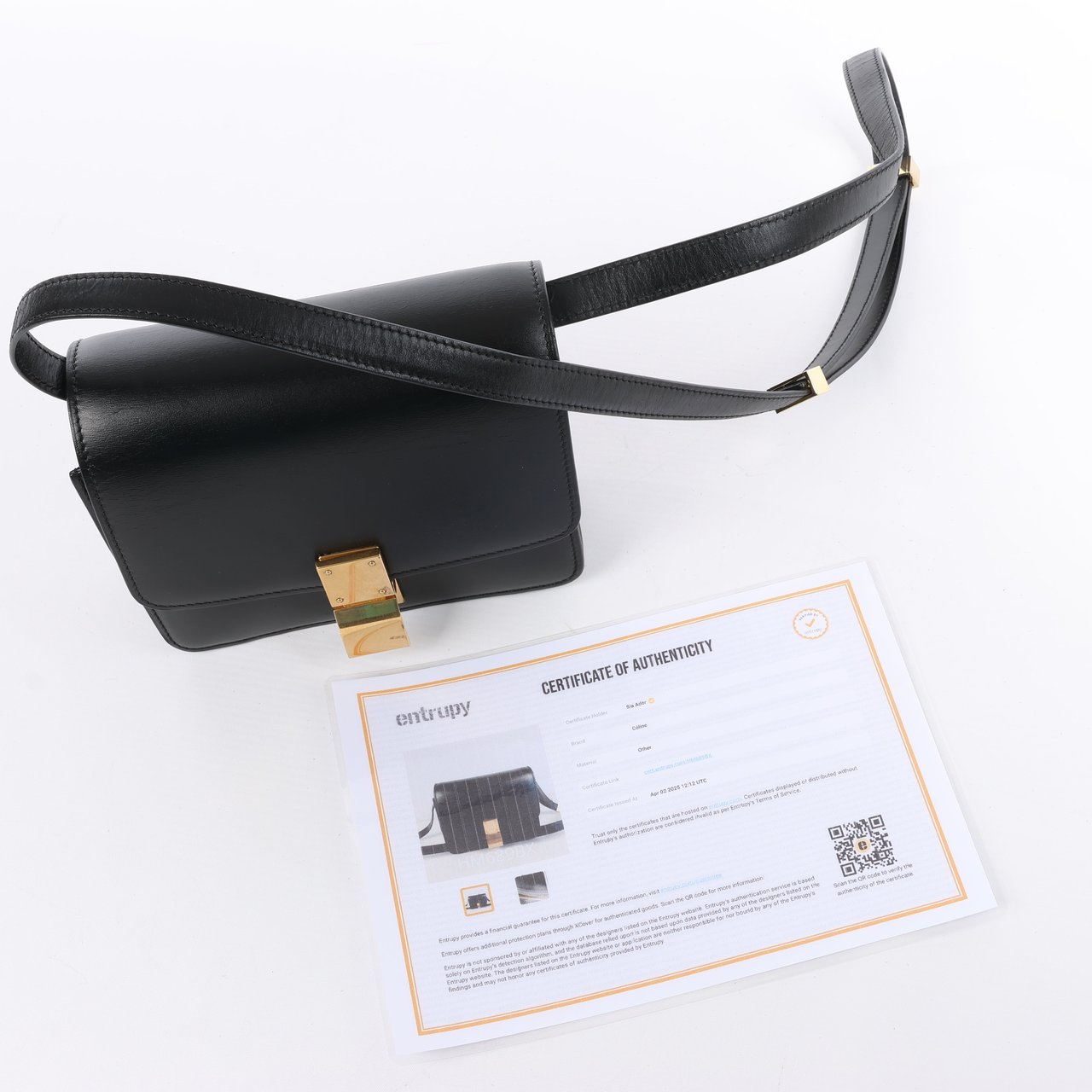 CELINE Classic Box Small Leather Crossbody Bag in Black Zwart