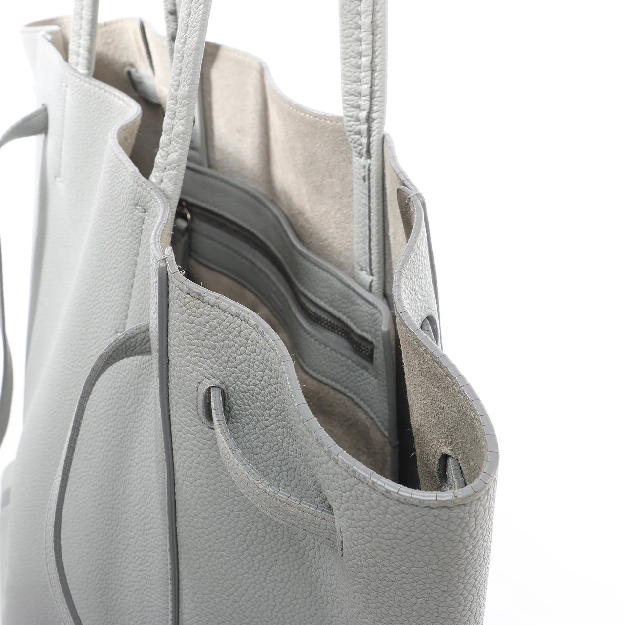 Celine Cabas Phantom Small Leather Shoulder Bag in Gray Grijs