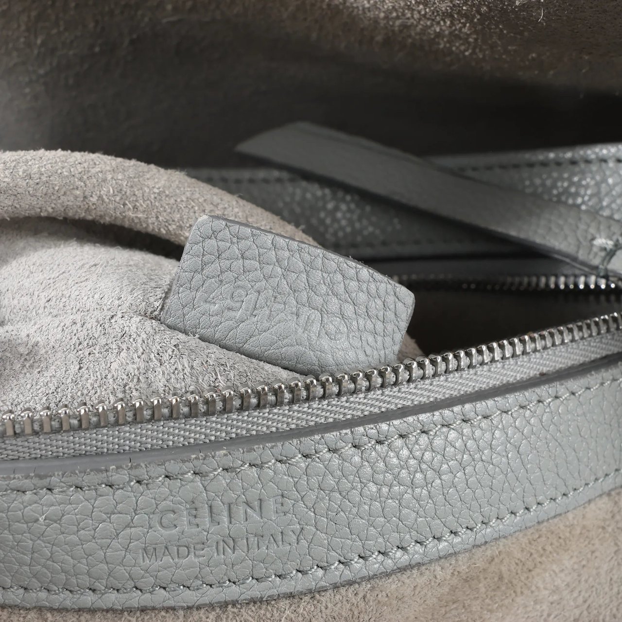 Celine Cabas Phantom Small Leather Shoulder Bag in Gray Grijs
