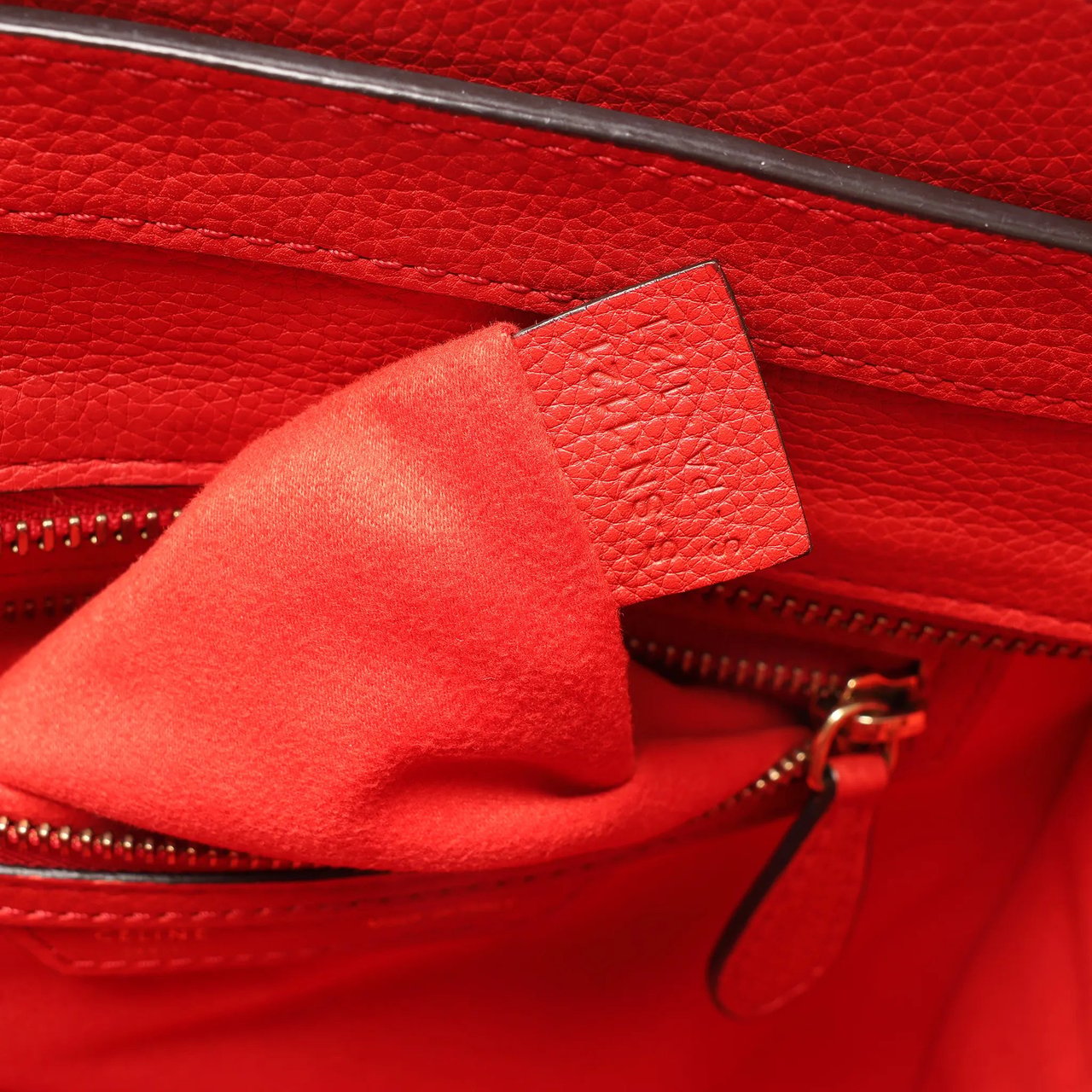 CELINE Luggage Micro Leather Handbag in Red Rood