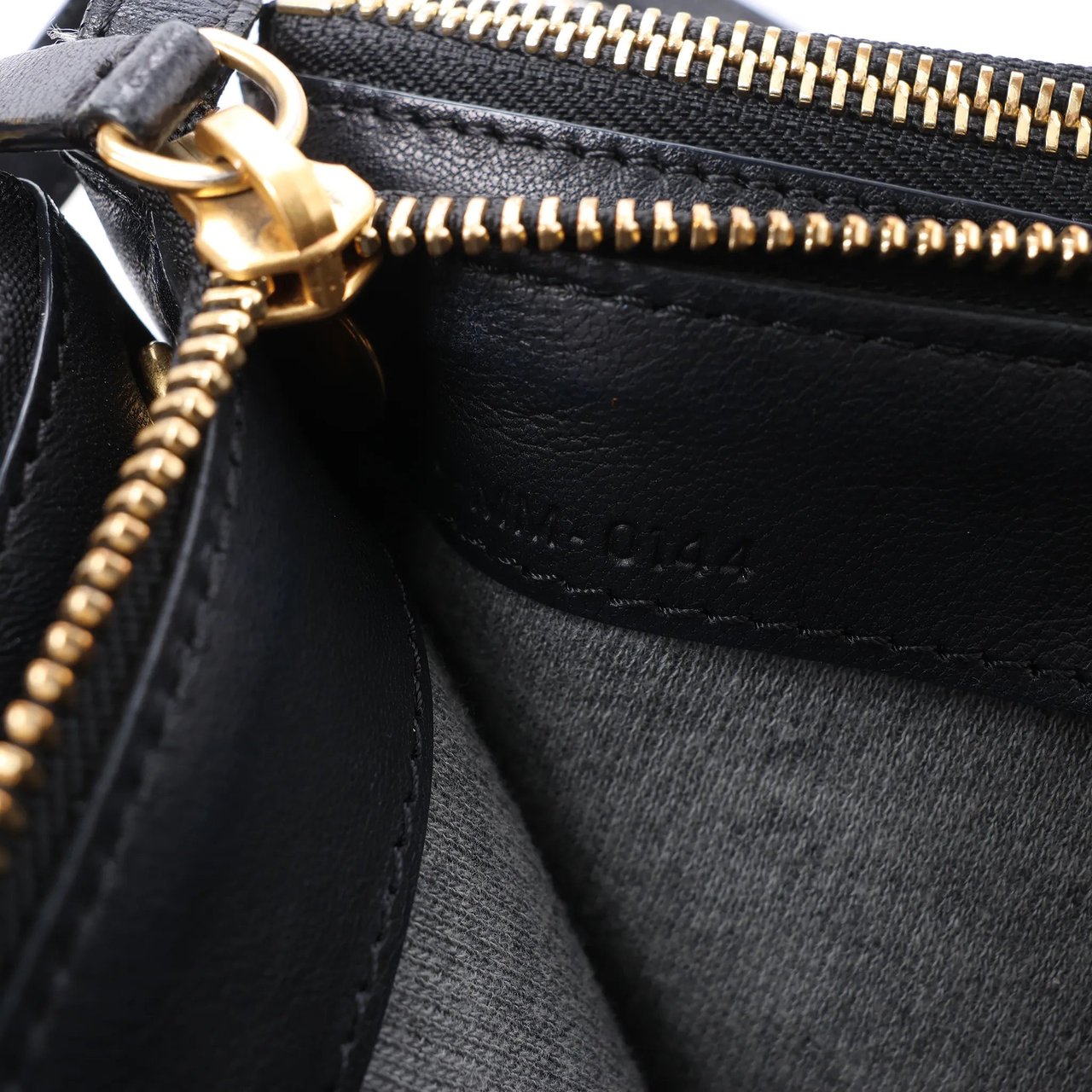 Celine Trio Large Leather Crossbody bag in Black Zwart