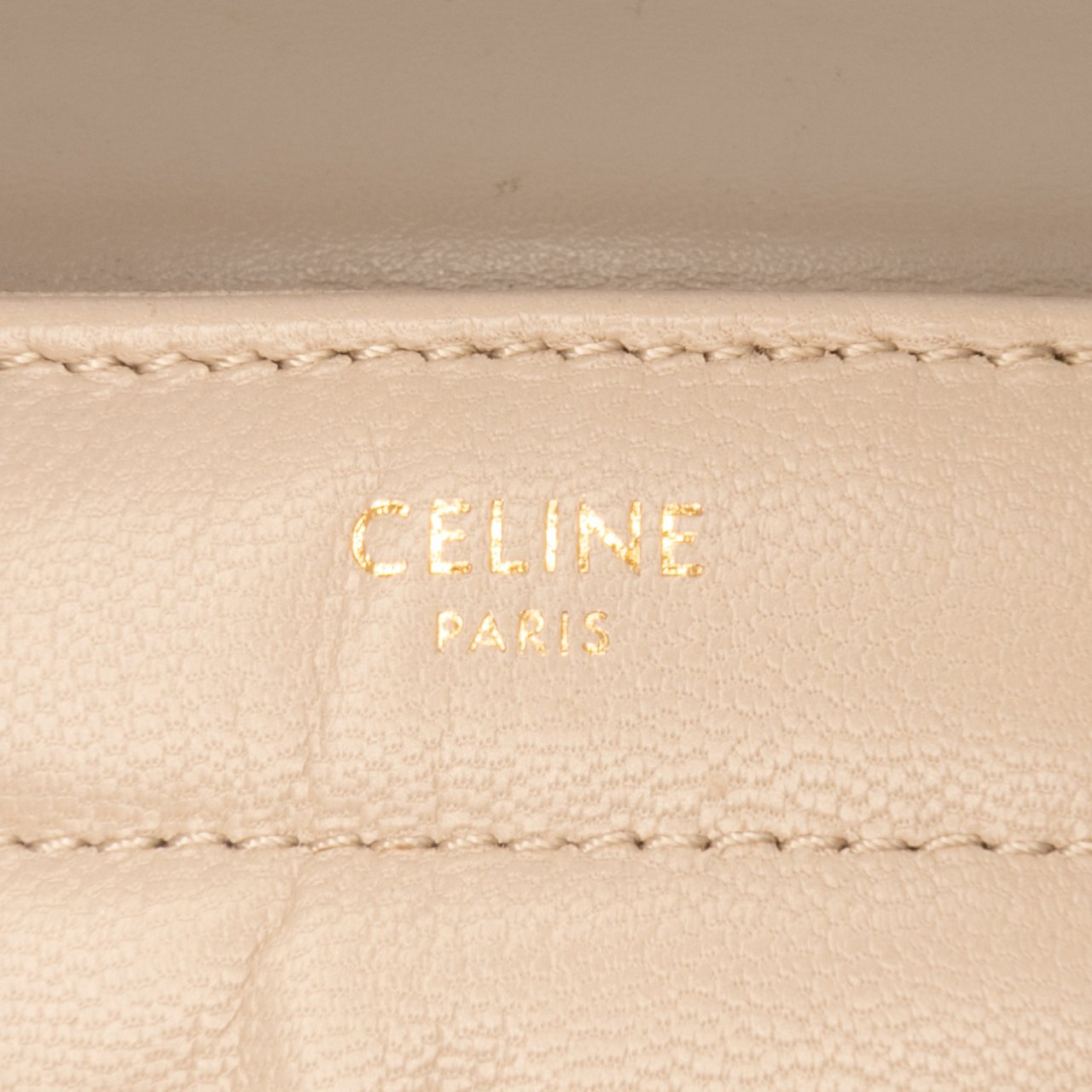 Celine Matelasse Goatskin Monochrome Chain Shoulder Bag Bruin