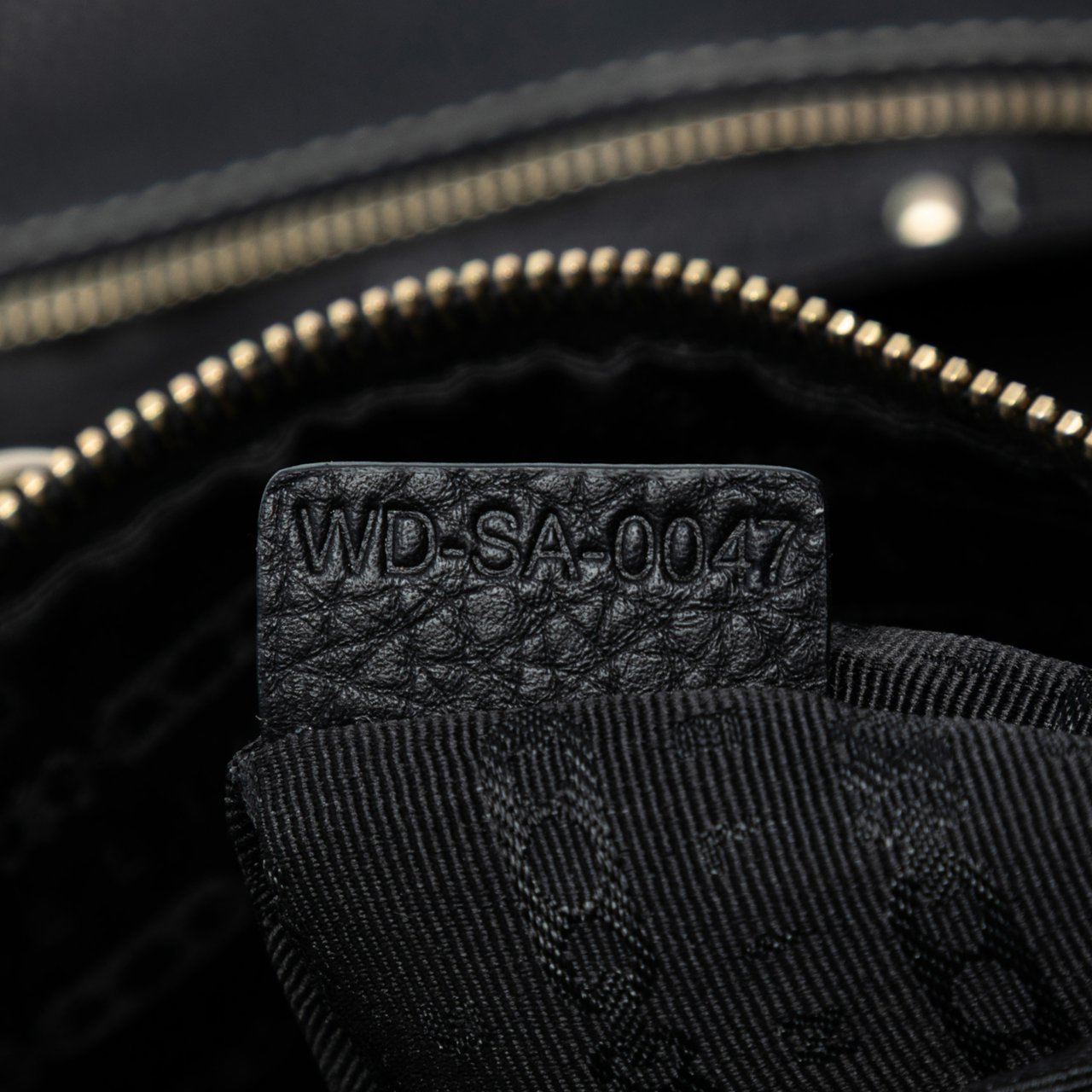 Celine Large Grained Calfskin Bittersweet Hobo Zwart