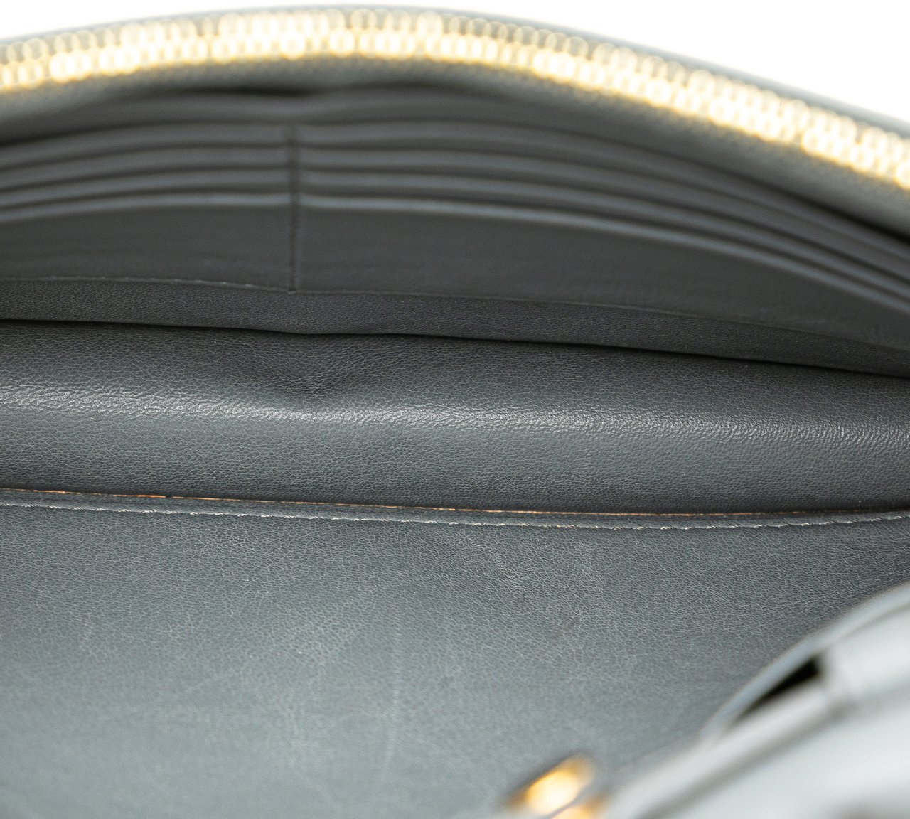 Celine Leather Frame Wallet on Chain Grijs