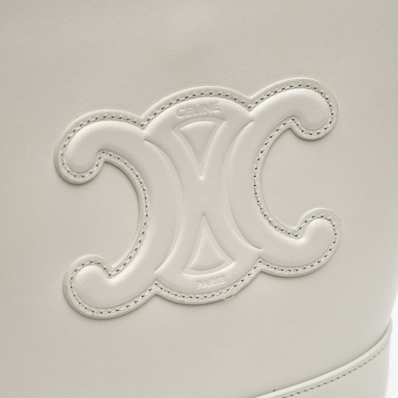 Celine Small Smooth Calfskin Cuir Triomphe Bucket Bag Grijs