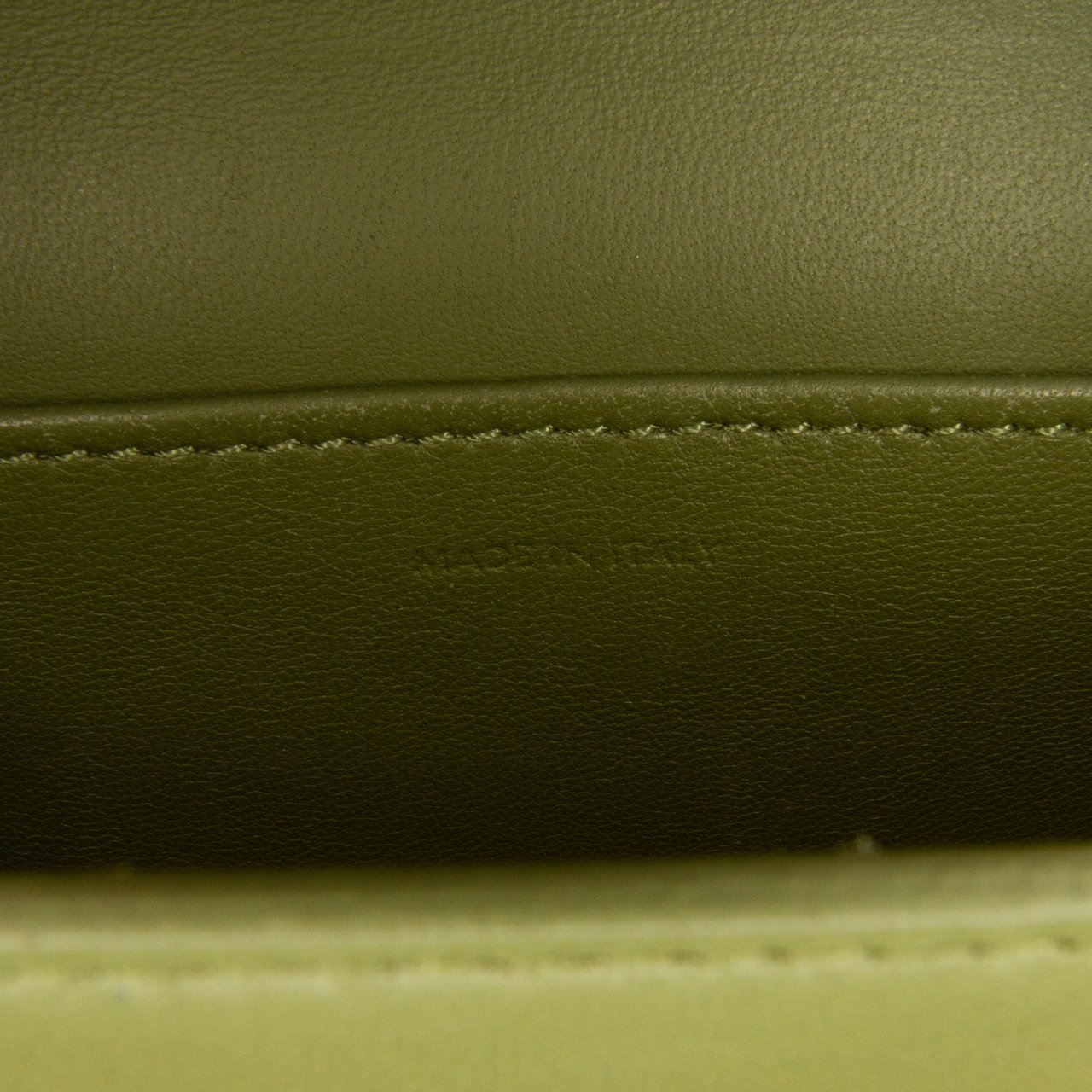 Celine Teen Calfskin Classic Box Groen