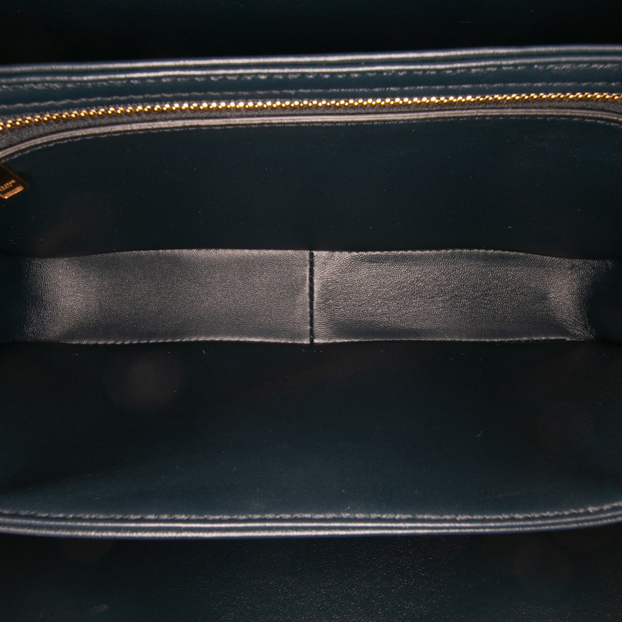 Celine Classique Shiny Calfskin Triomphe Crossbody Blauw