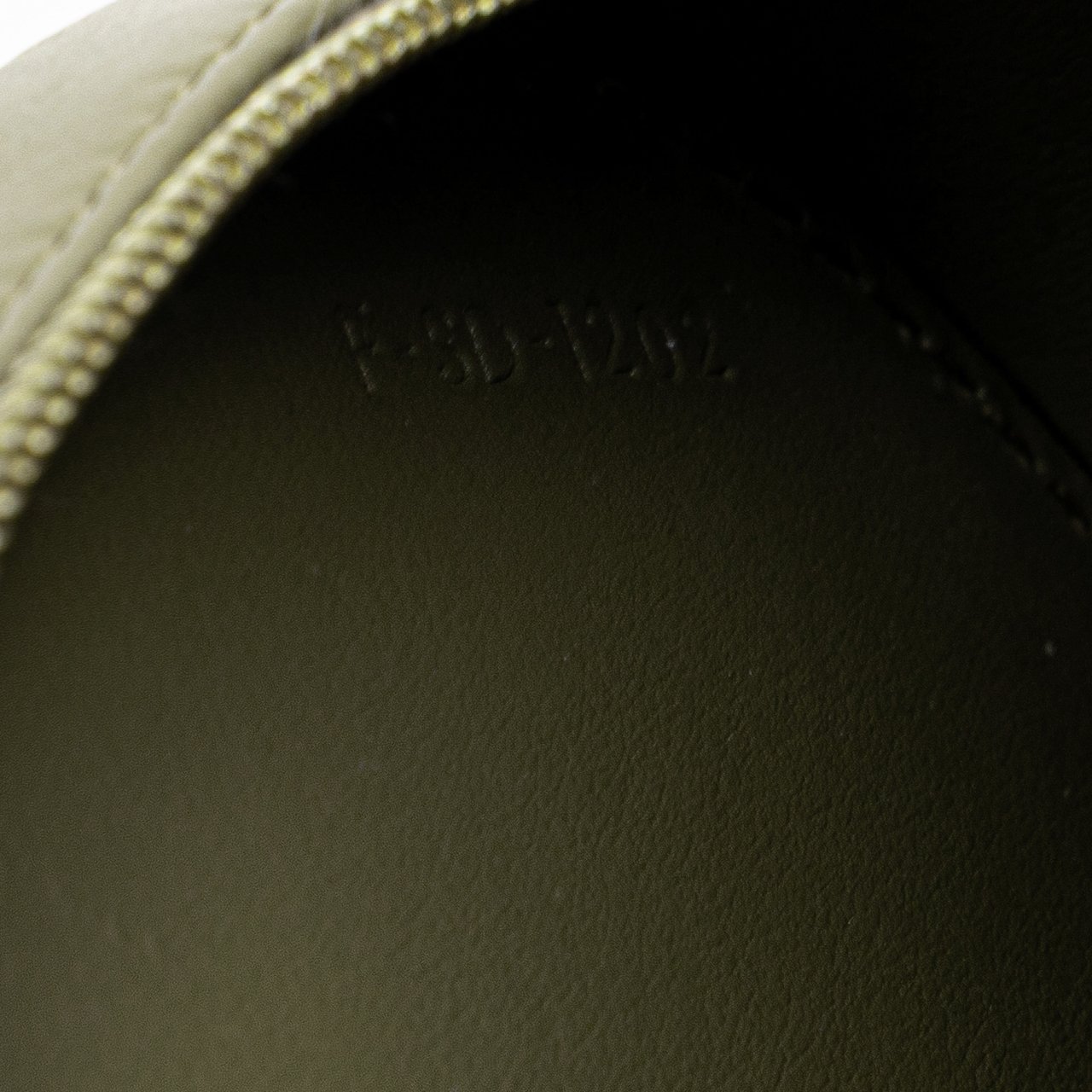 Celine Small Calfskin Cuir Triomphe Oval Crossbody Groen