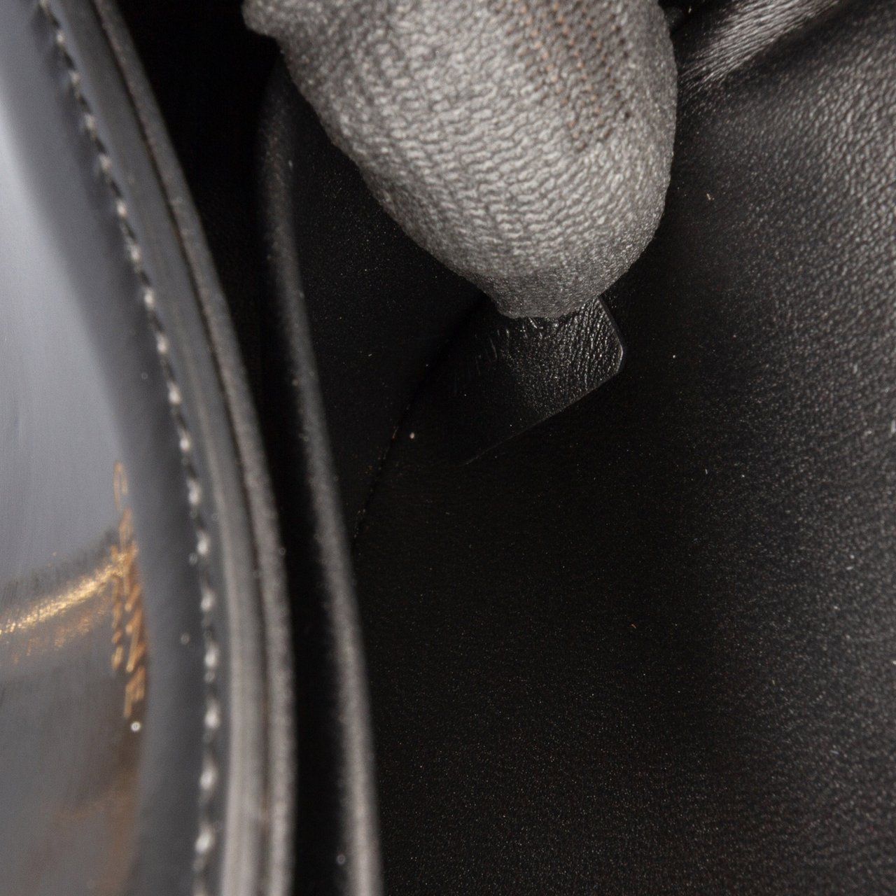 Celine Shiny Calfskin Claude Chain Shoulder Bag Zwart