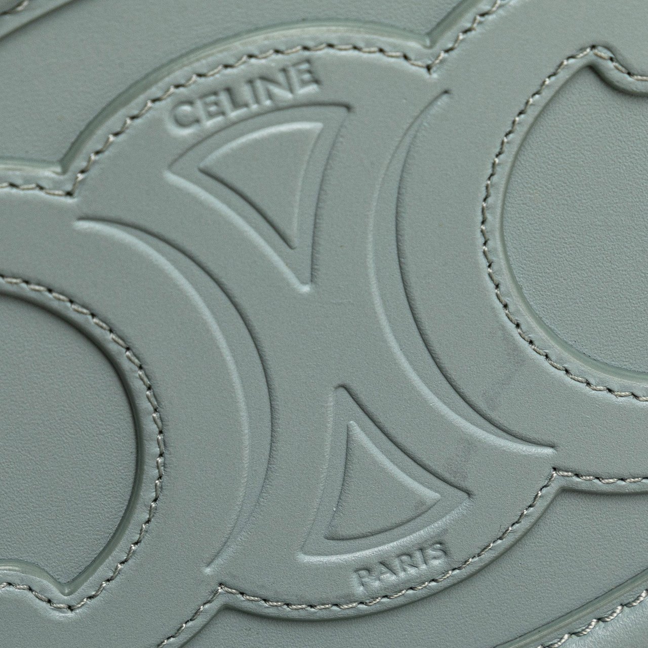 Celine Small Calfskin Cuir Triomphe Oval Crossbody Blauw