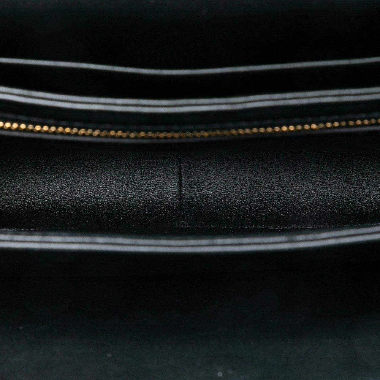 Celine Classique Shiny Calfskin Triomphe Crossbody Zwart