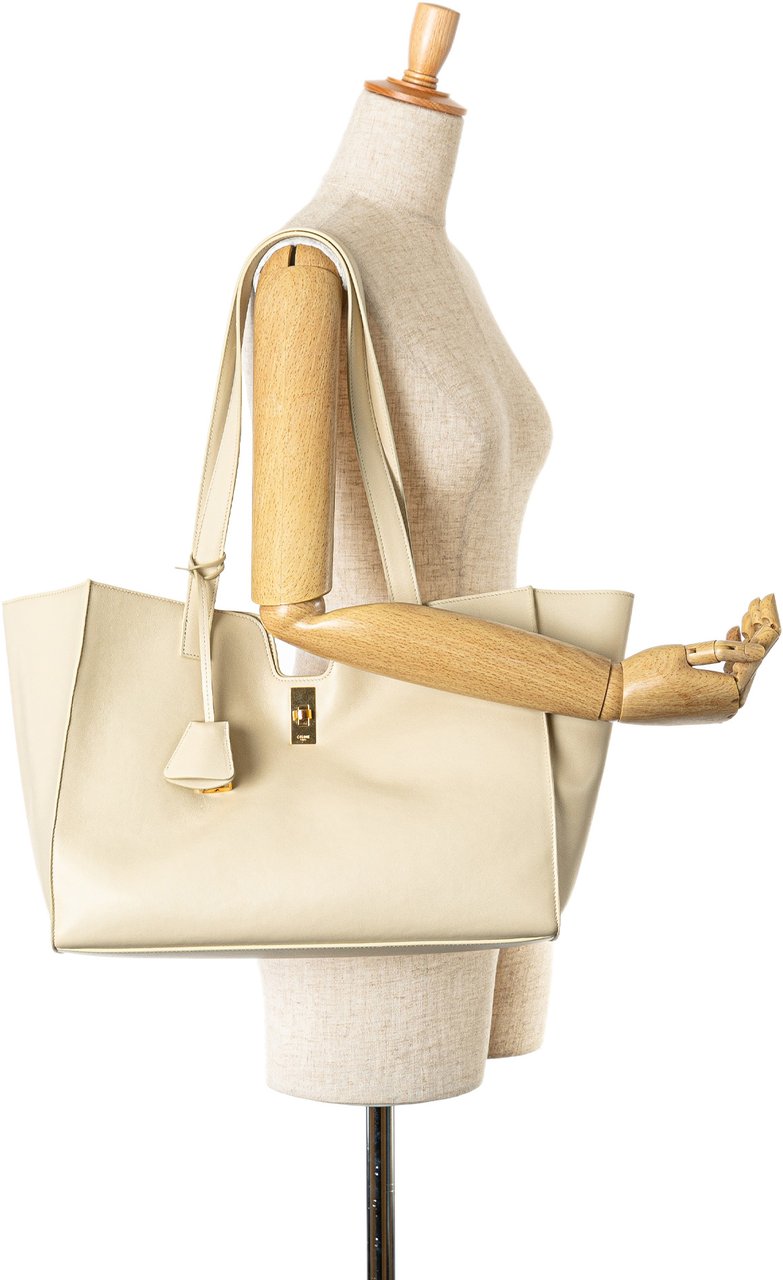 Celine Smooth Calfskin Soft 16 Cabas Wit