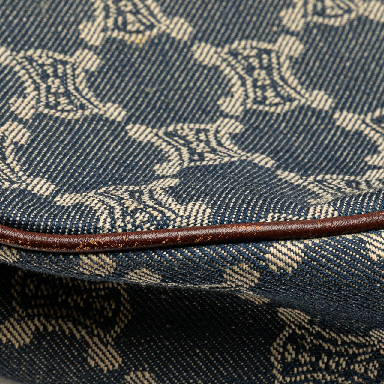 Celine Macadam Denim Crossbody Blauw