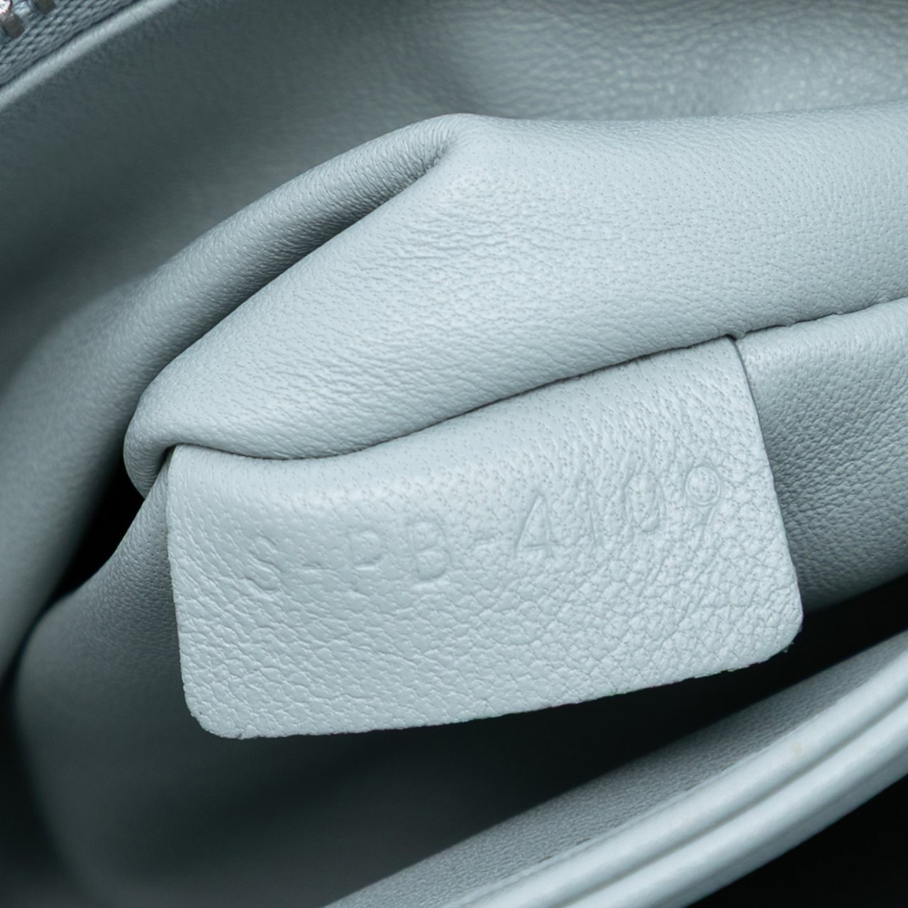 Celine Classique Shiny Calfskin Triomphe Crossbody Blauw