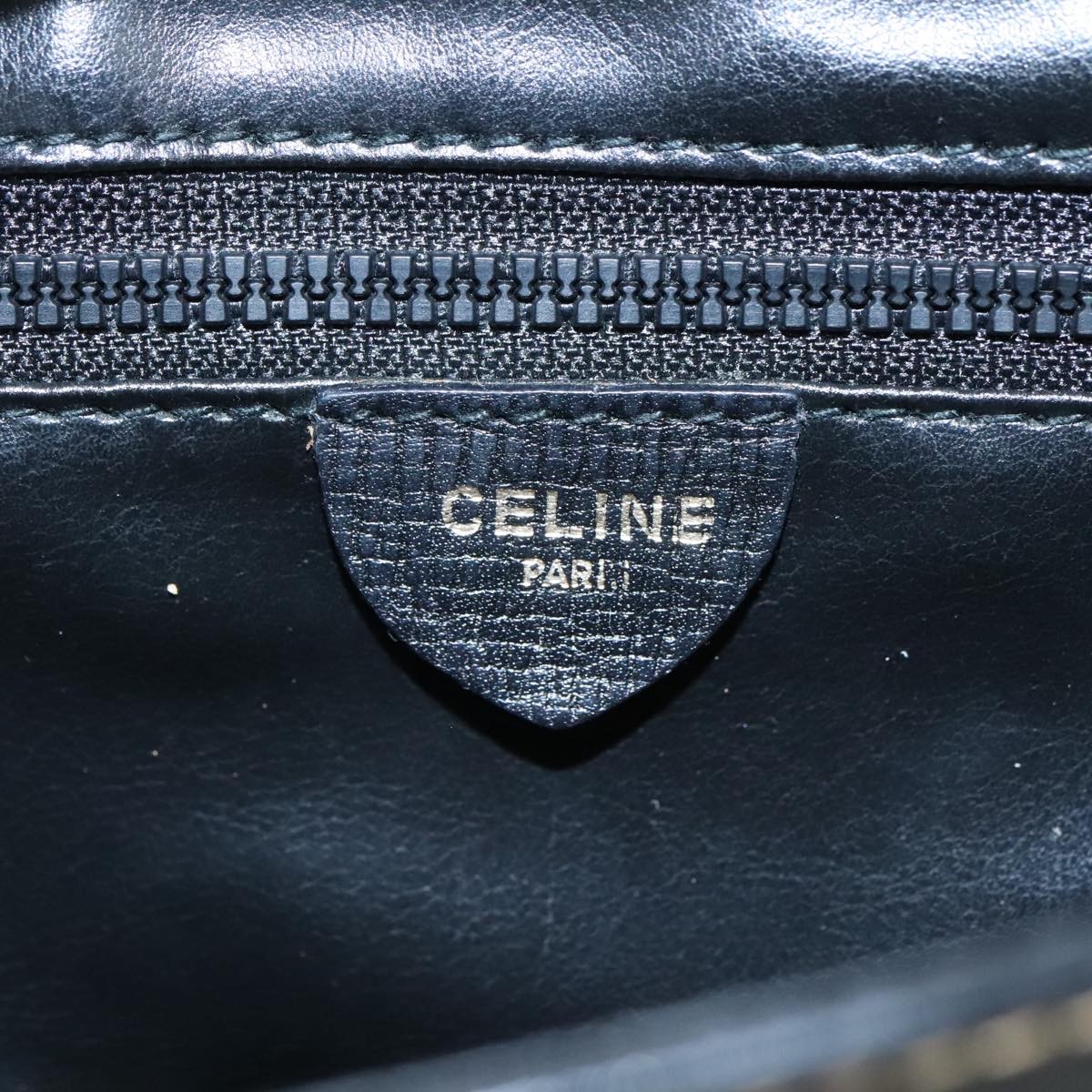 Celine Celine Circle logo Leather Zwart