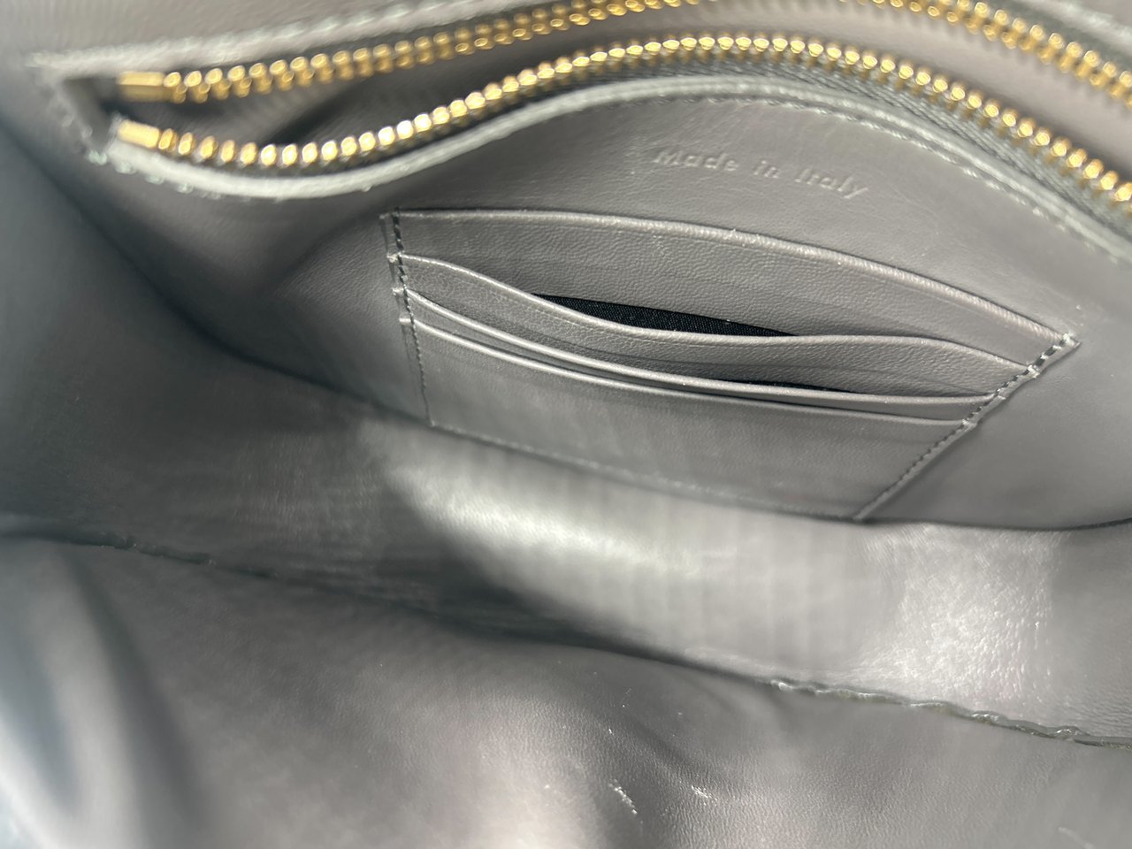 Celine Celine Trotteur Crossbody Bag Grainy Leather Small Grijs