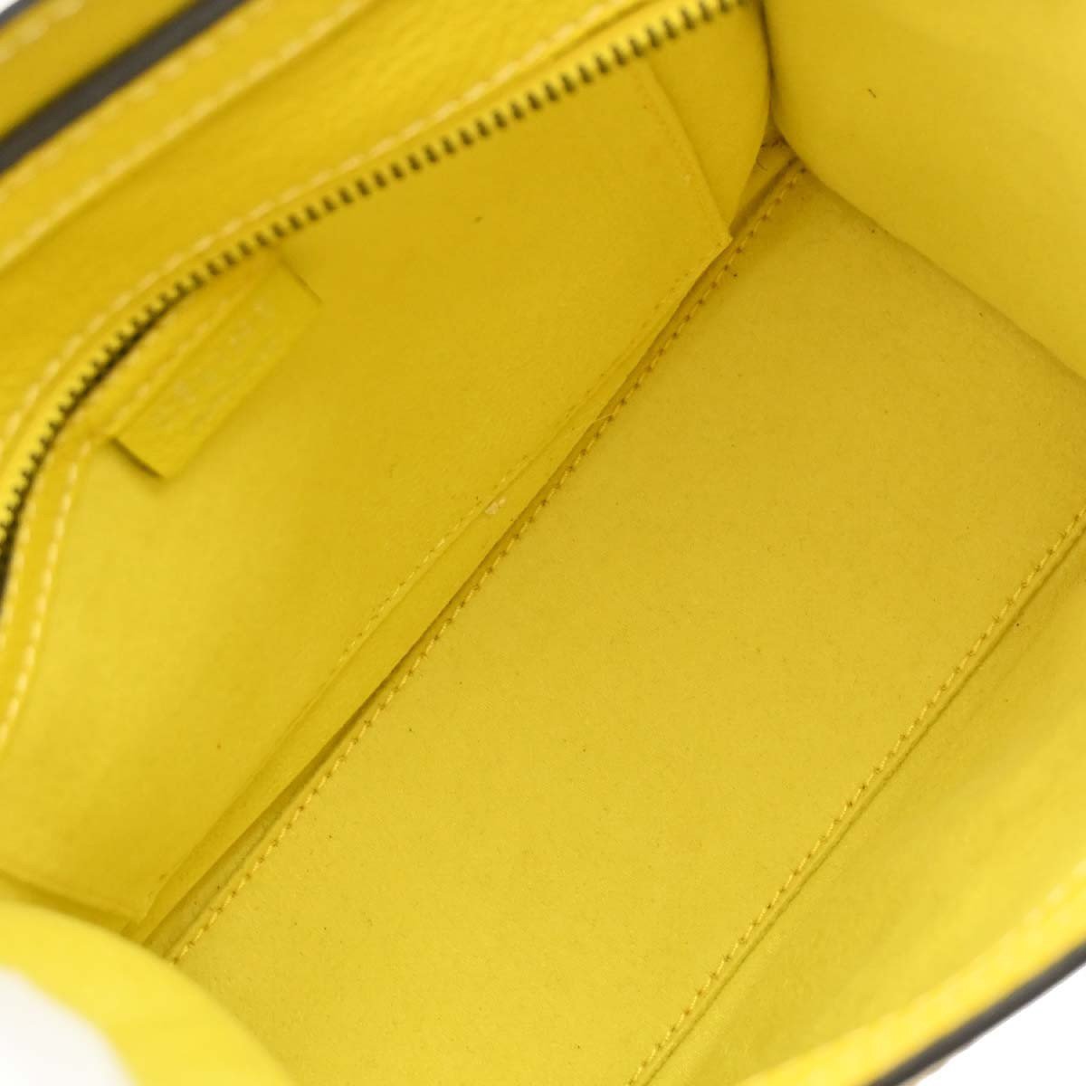 Celine Luggage Grainy Leather Nano Geel