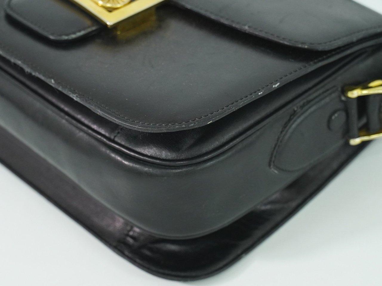 Celine Celine Vintage Carriage Flap Bag Leather Medium Zwart