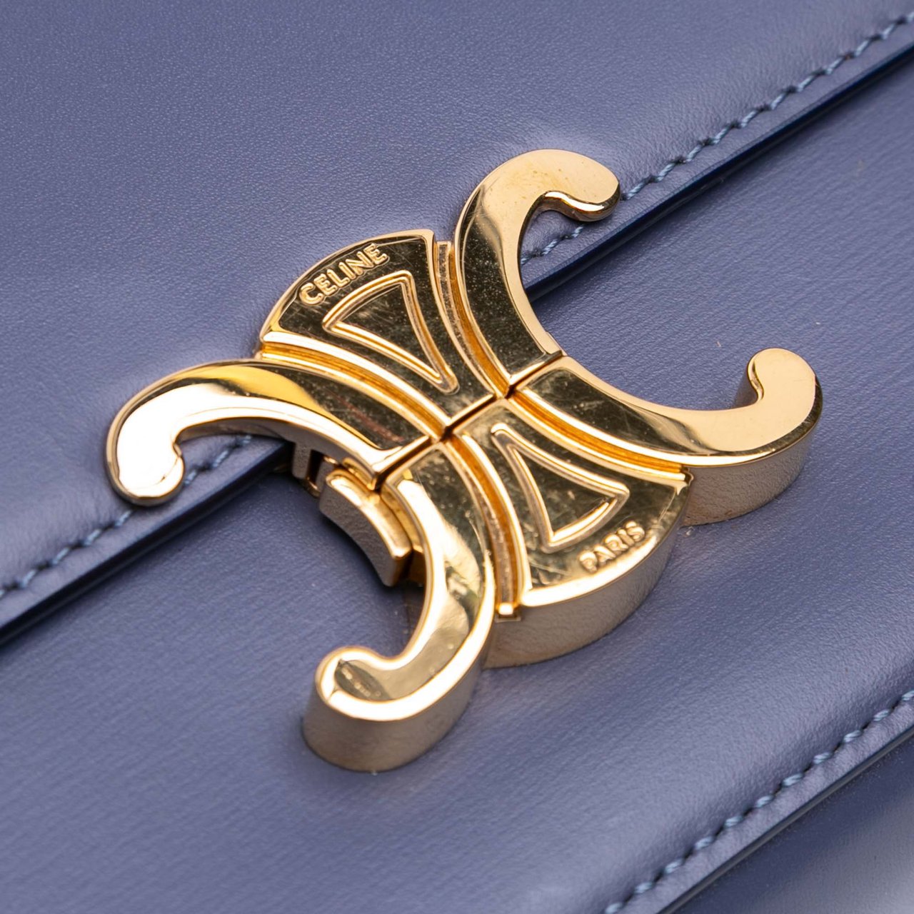 Celine Teen Shiny Calfskin Triomphe Crossbody Paars