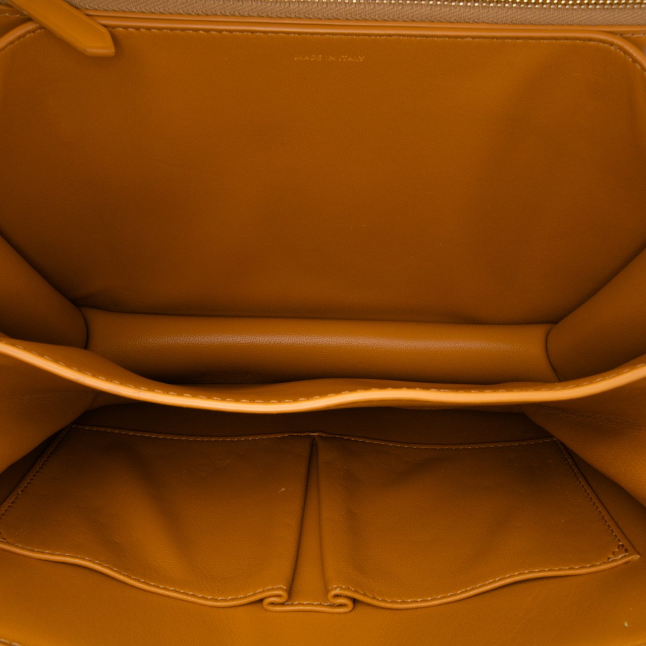 Celine Medium Calfskin Classic Box Oranje