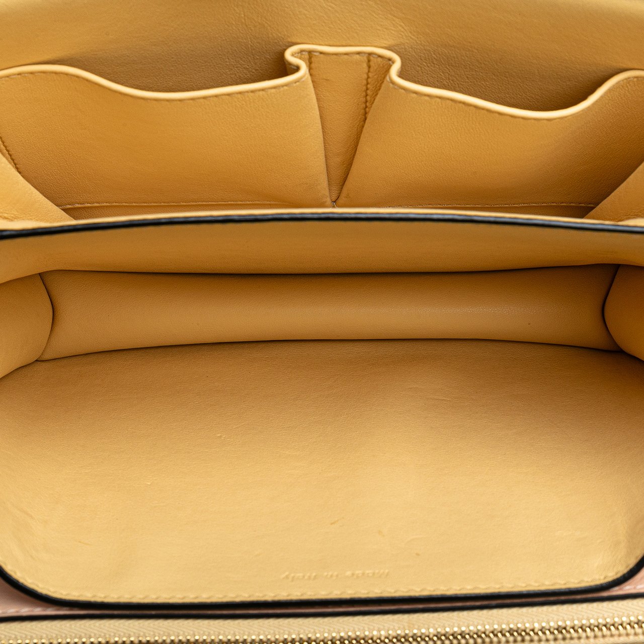 Celine Medium Calfskin Classic Box Roze