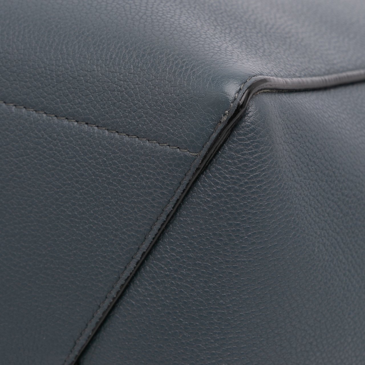 Celine Medium Leather Seau Sangle Bucket Bag Grijs