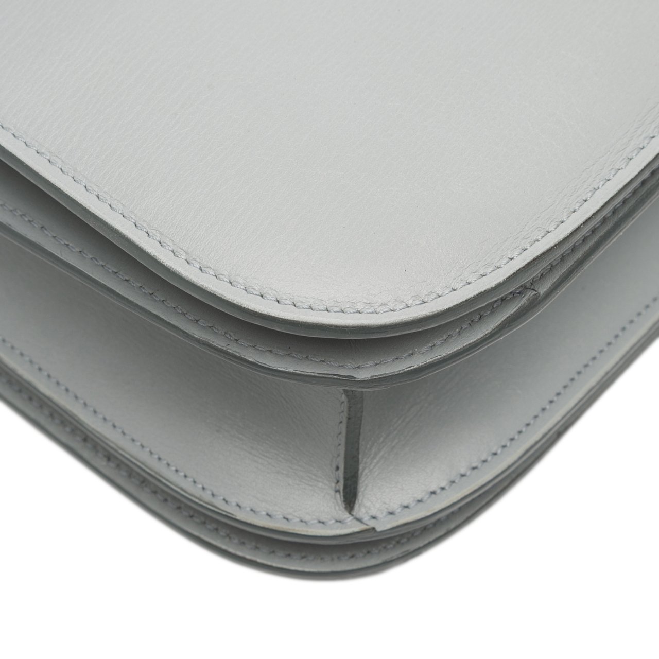 Celine Medium Calfskin Classic Box Grijs
