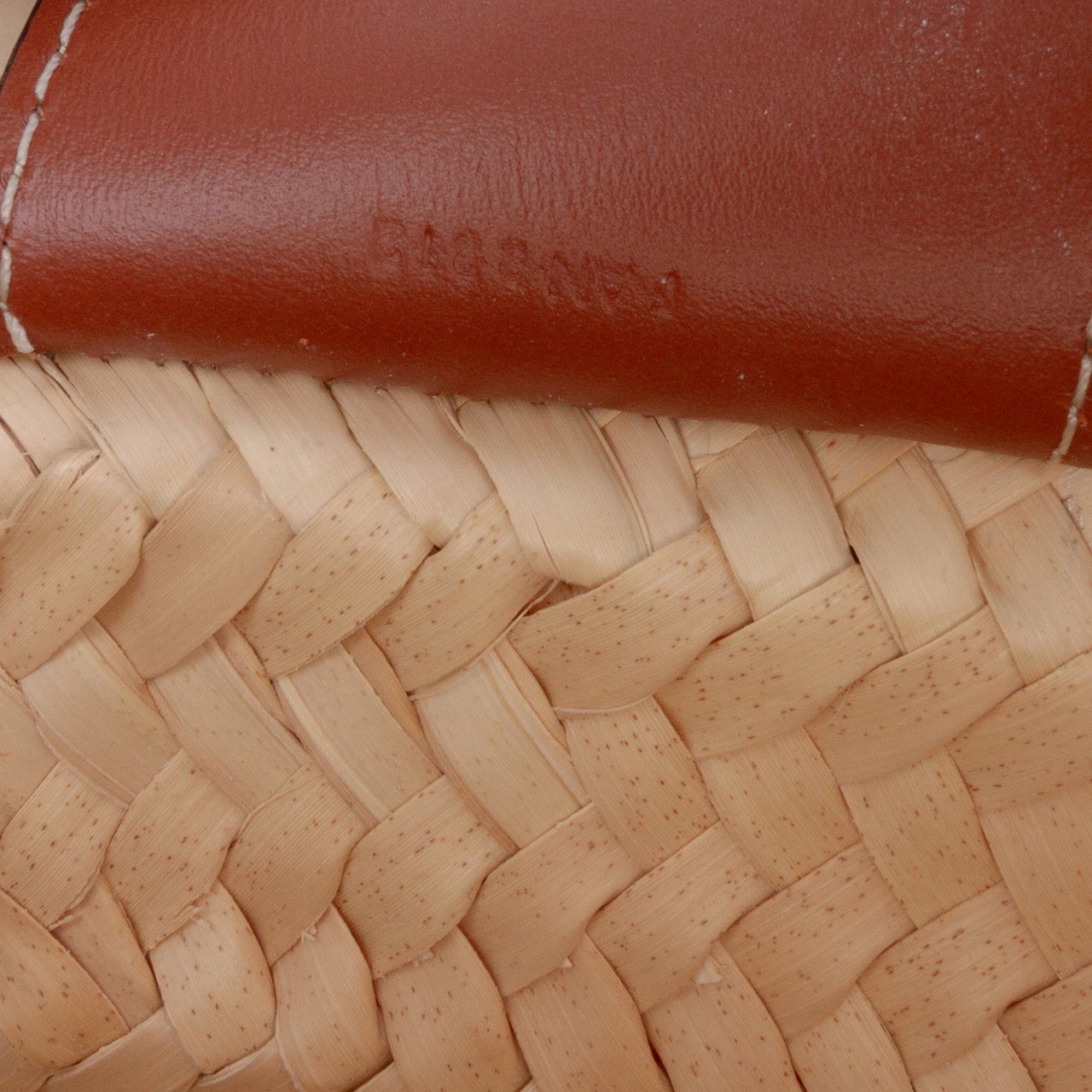 Celine Nano Raffia Cuir Triomphe Classic Panier Tote Bruin