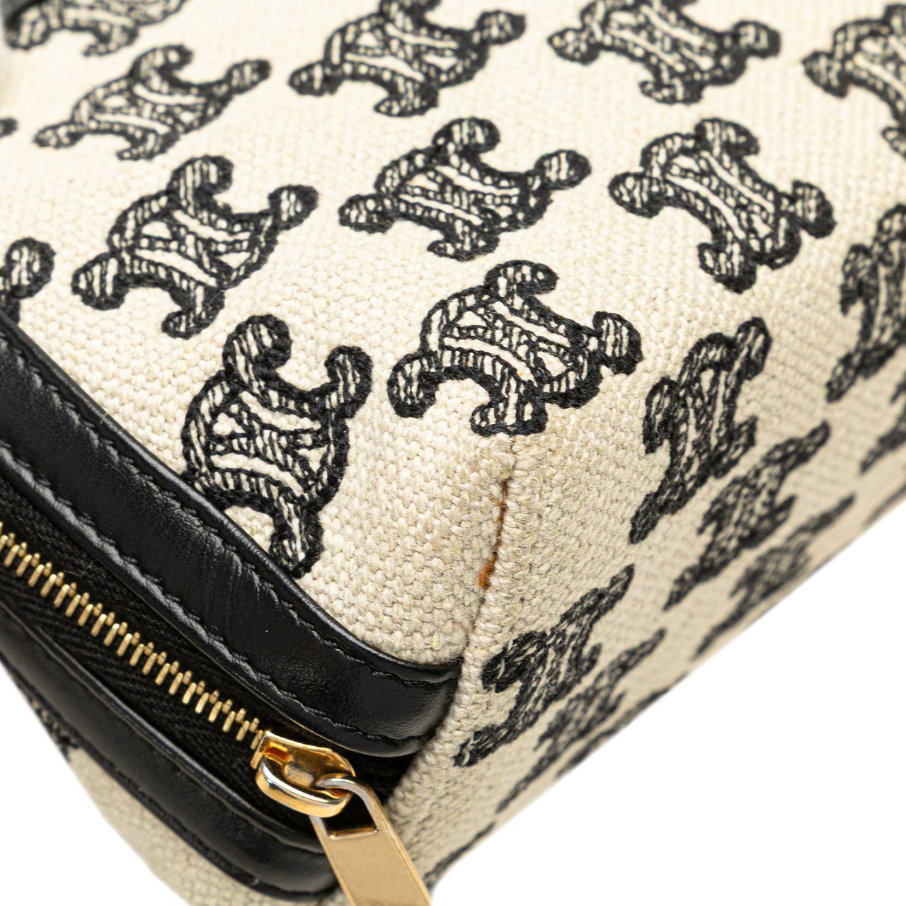 Celine Triomphe Emroidered Canvas Clutch On Chain Bruin